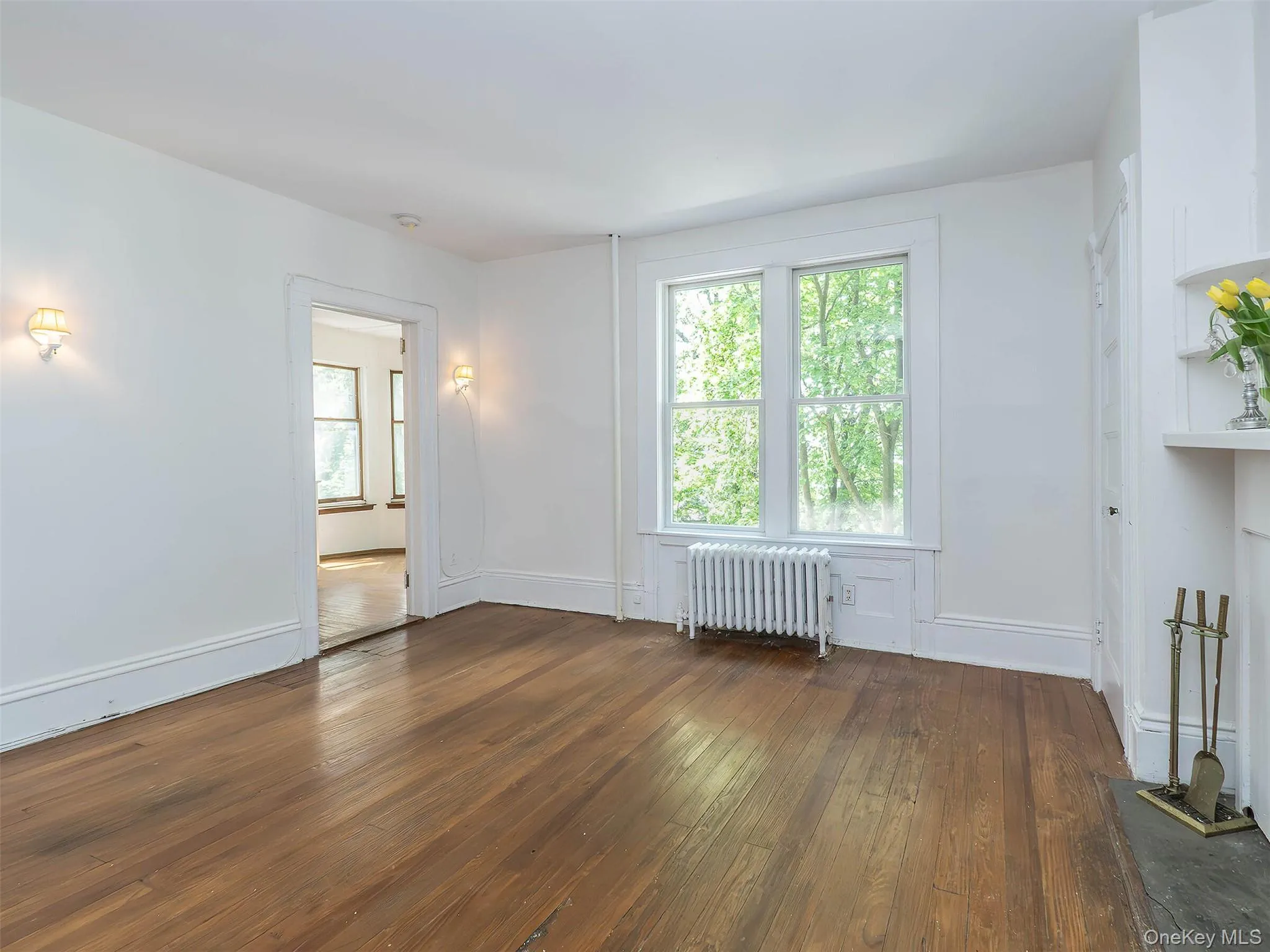 42 Central Avenue, Oyster Bay, NY, 1 Bedroom Bedrooms, 3 Rooms Rooms,1 BathroomBathrooms,Residential Lease,For Rent,Central,0,1015071 42 Central Avenue, Oyster Bay, NY, 1 Bedroom Bedrooms, 3 Rooms Rooms,1 BathroomBathrooms,Residential Lease,For Rent,Central,0,1015071