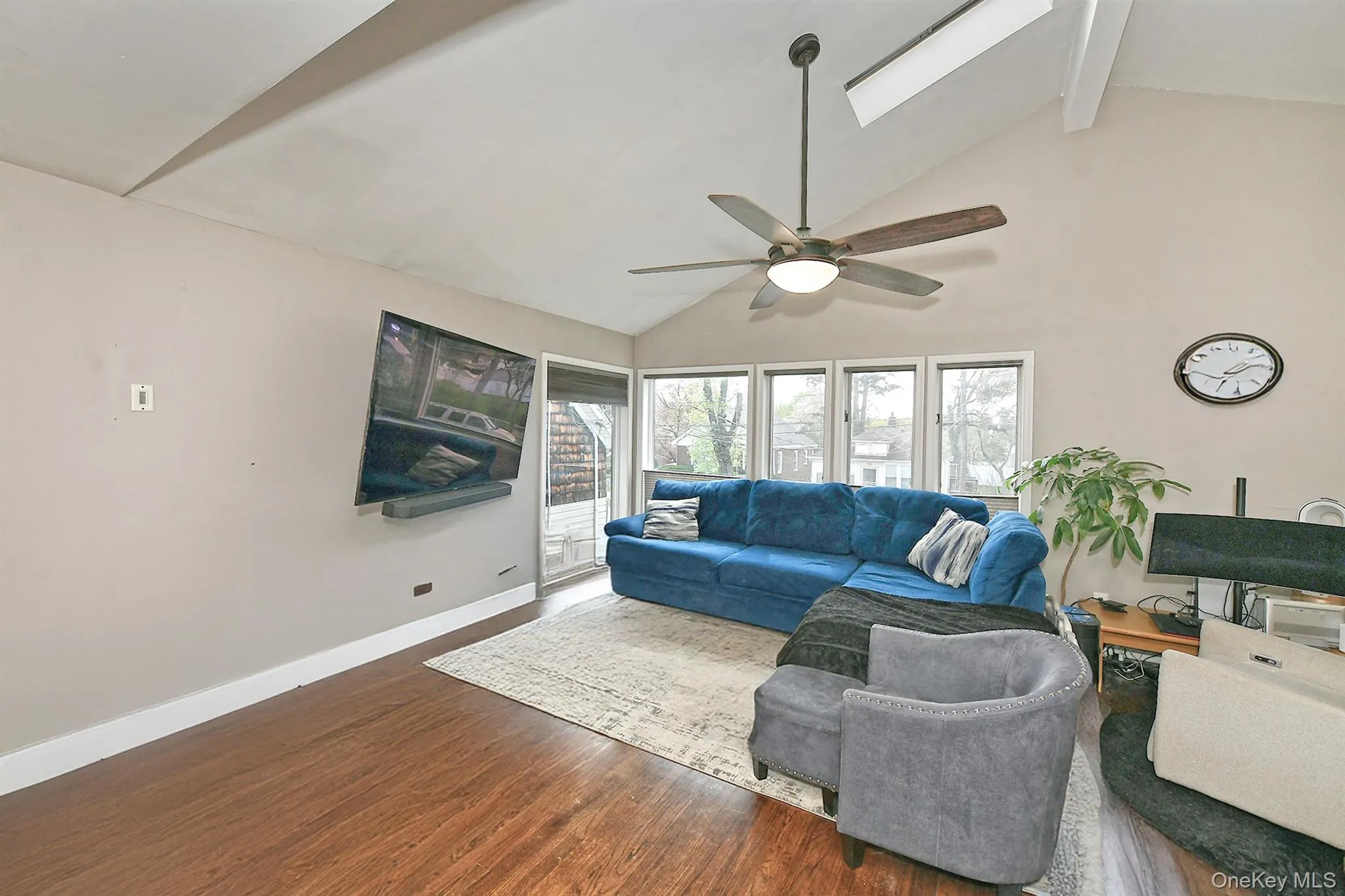 76 12th Street, Huntington, NY, 3 Bedrooms Bedrooms, 5 Rooms Rooms,2 BathroomsBathrooms,Residential Lease,For Rent,12th,0,1015072 76 12th Street, Huntington, NY, 3 Bedrooms Bedrooms, 5 Rooms Rooms,2 BathroomsBathrooms,Residential Lease,For Rent,12th,0,1015072