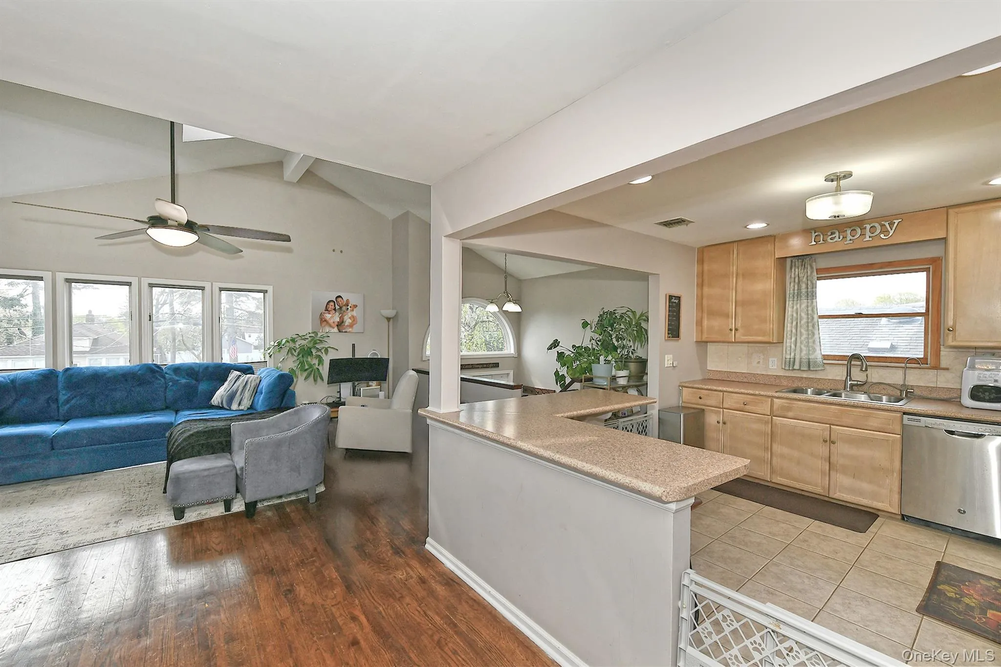 76 12th Street, Huntington, NY, 3 Bedrooms Bedrooms, 5 Rooms Rooms,2 BathroomsBathrooms,Residential Lease,For Rent,12th,0,1015072 76 12th Street, Huntington, NY, 3 Bedrooms Bedrooms, 5 Rooms Rooms,2 BathroomsBathrooms,Residential Lease,For Rent,12th,0,1015072
