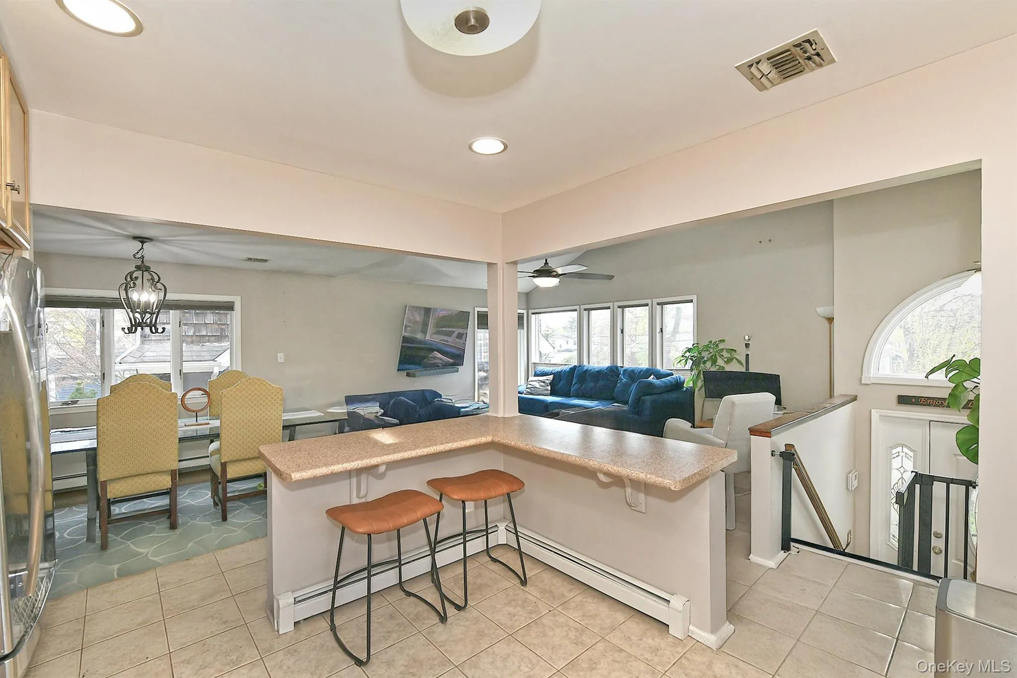 76 12th Street, Huntington, NY, 3 Bedrooms Bedrooms, 5 Rooms Rooms,2 BathroomsBathrooms,Residential Lease,For Rent,12th,0,1015072 76 12th Street, Huntington, NY, 3 Bedrooms Bedrooms, 5 Rooms Rooms,2 BathroomsBathrooms,Residential Lease,For Rent,12th,0,1015072