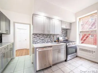 99-31 64th Avenue, New York, NY, 2 Bedrooms Bedrooms, 5 Rooms Rooms,1 BathroomBathrooms,Residential,For Rent,64th,0,1015073 99-31 64th Avenue, New York, NY, 2 Bedrooms Bedrooms, 5 Rooms Rooms,1 BathroomBathrooms,Residential,For Rent,64th,0,1015073