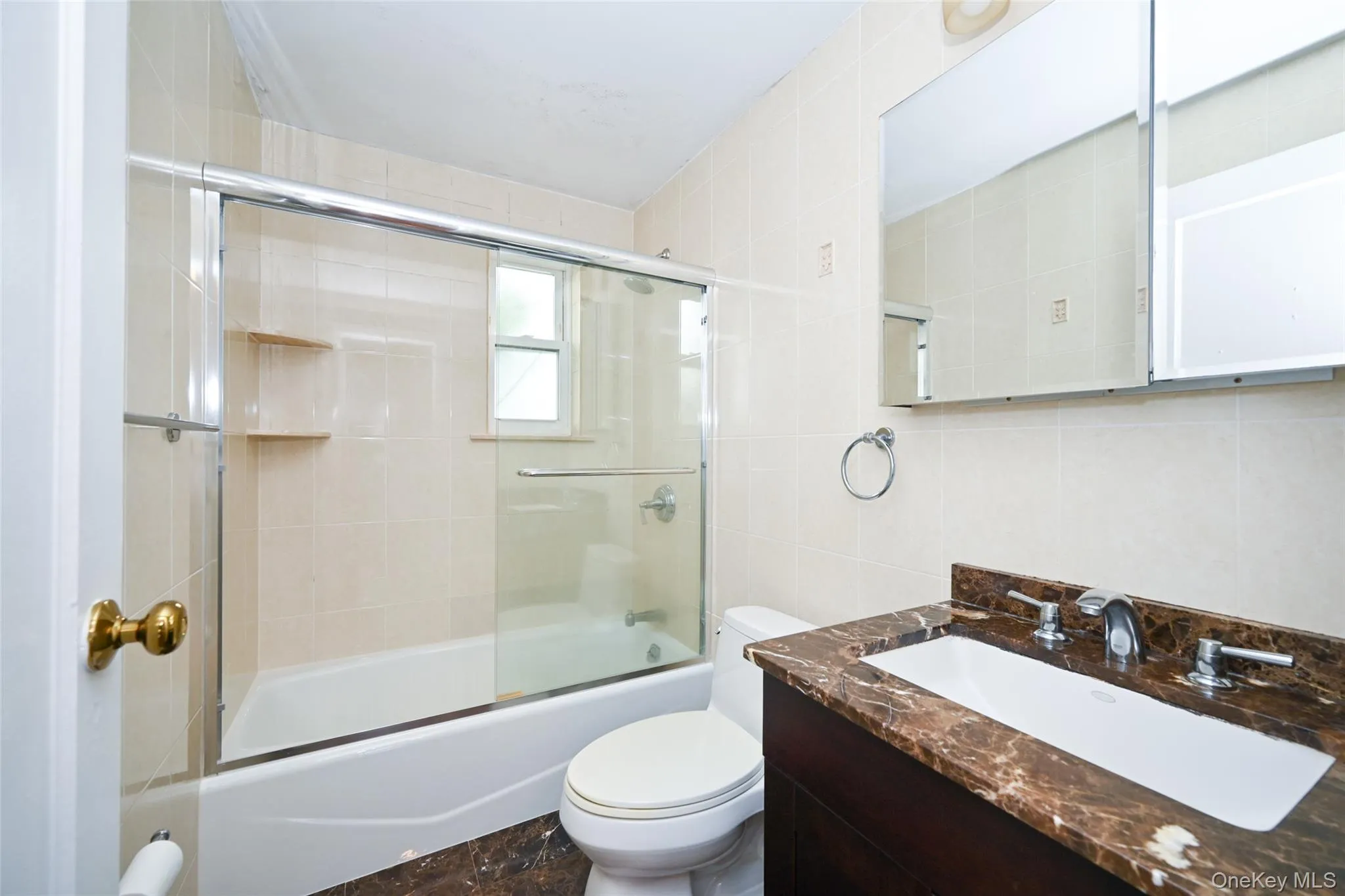 53-19 195th Street, New York, NY, 3 Bedrooms Bedrooms, 8 Rooms Rooms,2 BathroomsBathrooms,Residential,For Rent,195th,0,1015081 53-19 195th Street, New York, NY, 3 Bedrooms Bedrooms, 8 Rooms Rooms,2 BathroomsBathrooms,Residential,For Rent,195th,0,1015081