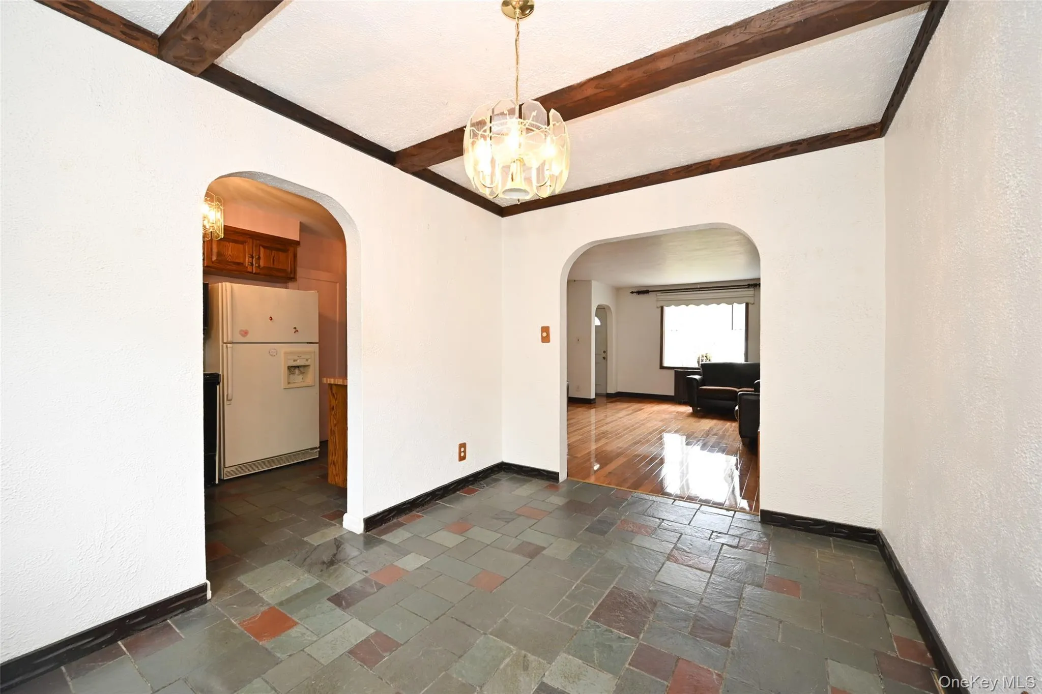 53-19 195th Street, New York, NY, 3 Bedrooms Bedrooms, 8 Rooms Rooms,2 BathroomsBathrooms,Residential,For Rent,195th,0,1015081 53-19 195th Street, New York, NY, 3 Bedrooms Bedrooms, 8 Rooms Rooms,2 BathroomsBathrooms,Residential,For Rent,195th,0,1015081