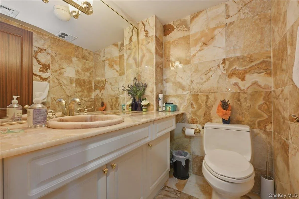 171 Great Neck Road, North Hempstead, NY, 2 Bedrooms Bedrooms, 5 Rooms Rooms,2 BathroomsBathrooms,Residential,For Rent,Great Neck,0,KEY1015088 171 Great Neck Road, North Hempstead, NY, 2 Bedrooms Bedrooms, 5 Rooms Rooms,2 BathroomsBathrooms,Residential,For Rent,Great Neck,0,KEY1015088