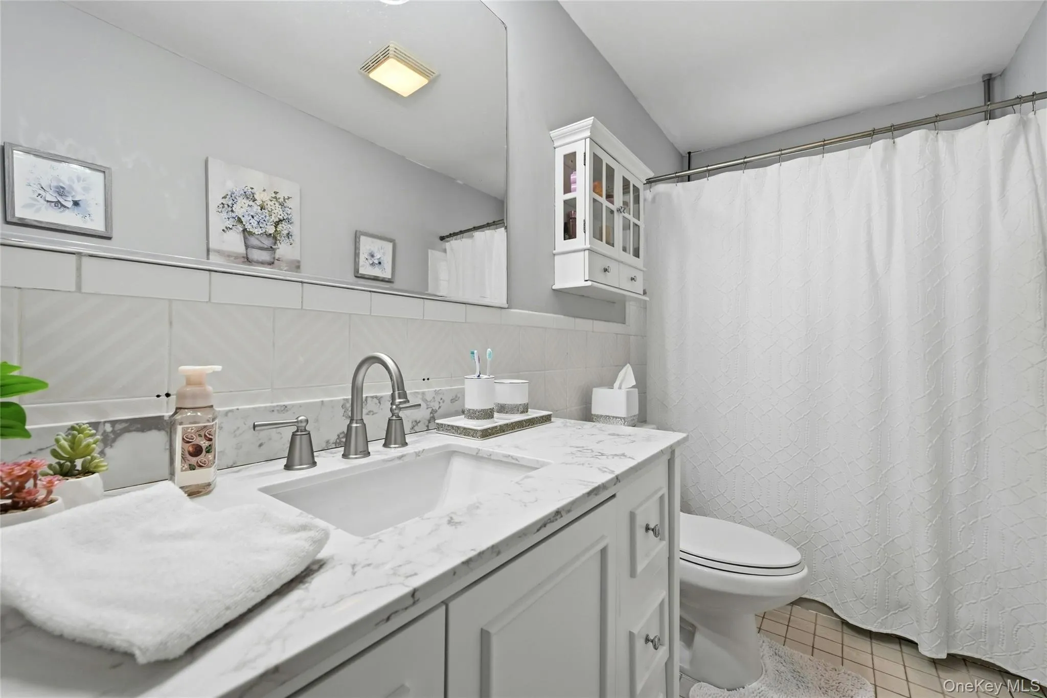 Updated Full Bath On Main Updated Full Bath On Main