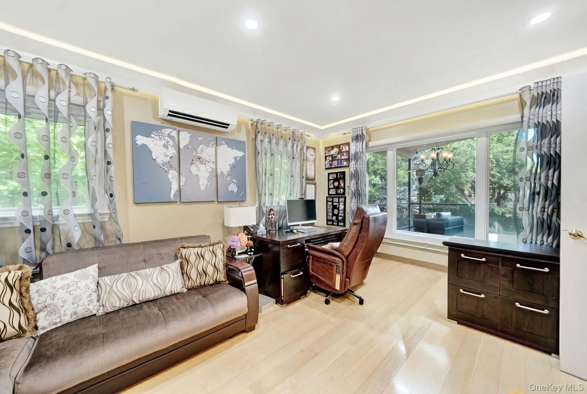 180-15 Aberdeen Road, New York, NY, 5 Bedrooms Bedrooms, 12 Rooms Rooms,3 BathroomsBathrooms,Residential,For Rent,Aberdeen,0,1015092 180-15 Aberdeen Road, New York, NY, 5 Bedrooms Bedrooms, 12 Rooms Rooms,3 BathroomsBathrooms,Residential,For Rent,Aberdeen,0,1015092