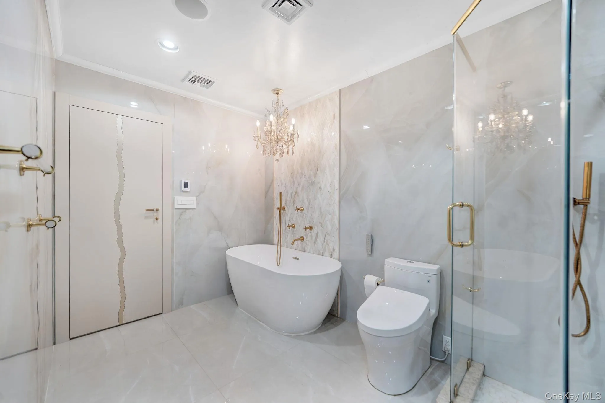 180-15 Aberdeen Road, New York, NY, 5 Bedrooms Bedrooms, 12 Rooms Rooms,3 BathroomsBathrooms,Residential,For Rent,Aberdeen,0,1015092 180-15 Aberdeen Road, New York, NY, 5 Bedrooms Bedrooms, 12 Rooms Rooms,3 BathroomsBathrooms,Residential,For Rent,Aberdeen,0,1015092