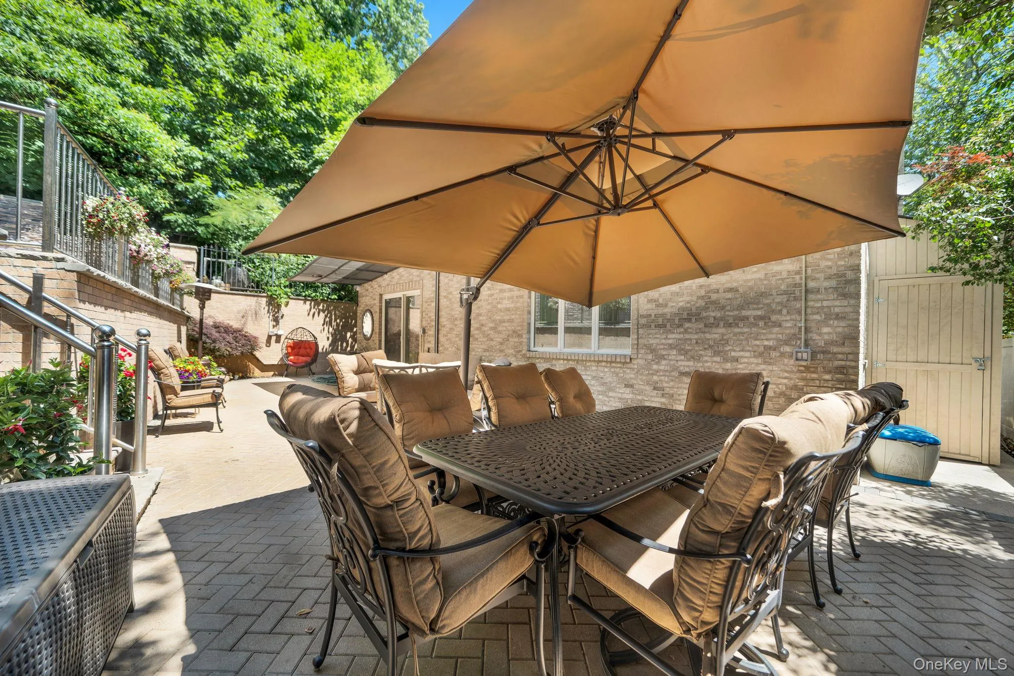 180-15 Aberdeen Road, New York, NY, 5 Bedrooms Bedrooms, 12 Rooms Rooms,3 BathroomsBathrooms,Residential,For Rent,Aberdeen,0,1015092 180-15 Aberdeen Road, New York, NY, 5 Bedrooms Bedrooms, 12 Rooms Rooms,3 BathroomsBathrooms,Residential,For Rent,Aberdeen,0,1015092