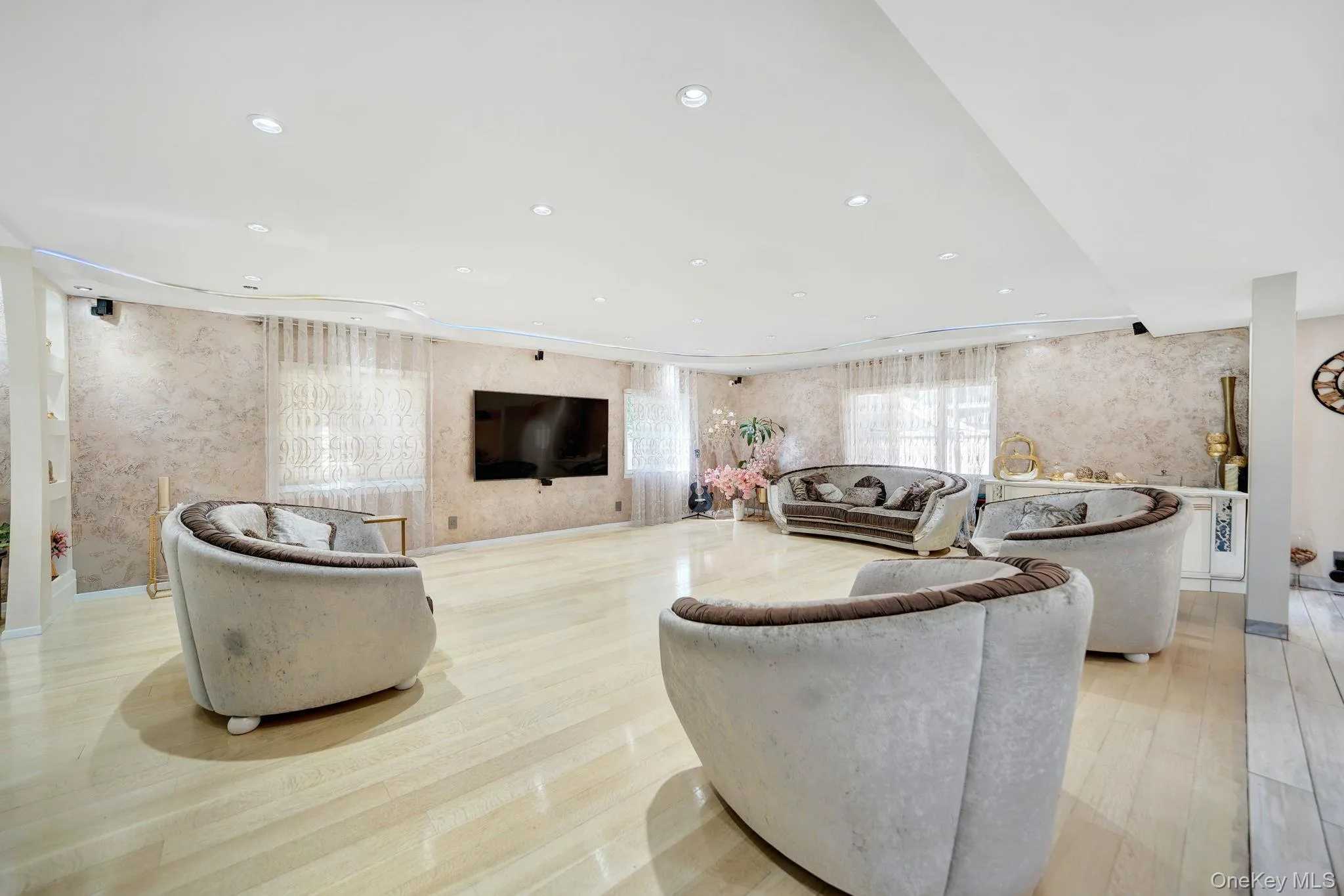 180-15 Aberdeen Road, New York, NY, 5 Bedrooms Bedrooms, 12 Rooms Rooms,3 BathroomsBathrooms,Residential,For Rent,Aberdeen,0,1015092 180-15 Aberdeen Road, New York, NY, 5 Bedrooms Bedrooms, 12 Rooms Rooms,3 BathroomsBathrooms,Residential,For Rent,Aberdeen,0,1015092