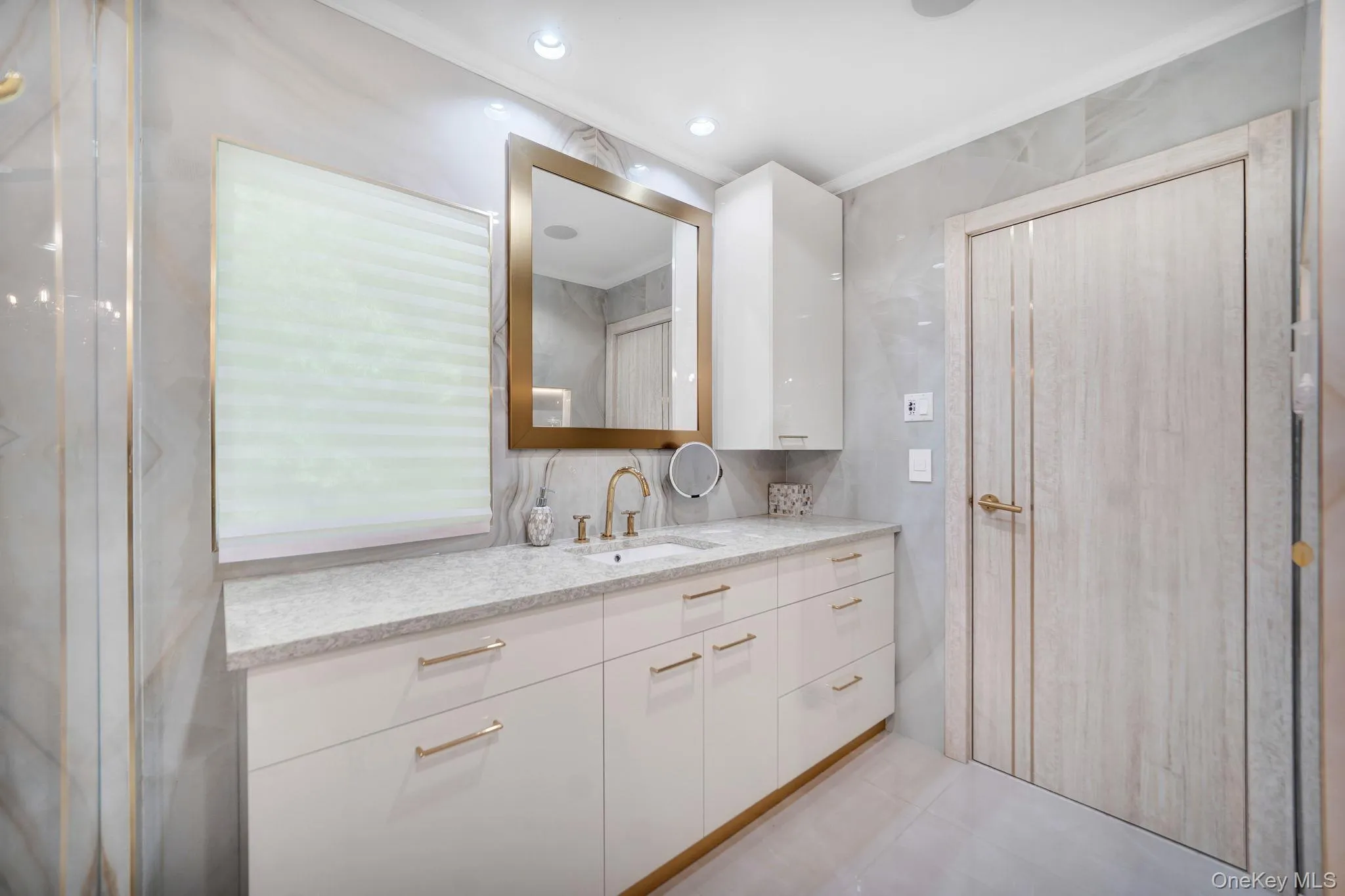 180-15 Aberdeen Road, New York, NY, 5 Bedrooms Bedrooms, 12 Rooms Rooms,3 BathroomsBathrooms,Residential,For Rent,Aberdeen,0,1015092 180-15 Aberdeen Road, New York, NY, 5 Bedrooms Bedrooms, 12 Rooms Rooms,3 BathroomsBathrooms,Residential,For Rent,Aberdeen,0,1015092