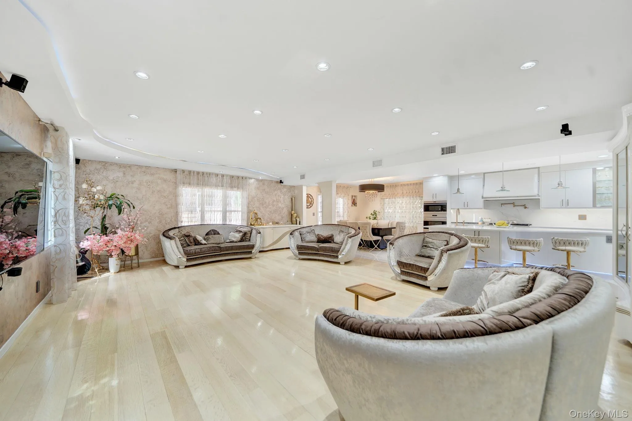 180-15 Aberdeen Road, New York, NY, 5 Bedrooms Bedrooms, 12 Rooms Rooms,3 BathroomsBathrooms,Residential,For Rent,Aberdeen,0,1015092 180-15 Aberdeen Road, New York, NY, 5 Bedrooms Bedrooms, 12 Rooms Rooms,3 BathroomsBathrooms,Residential,For Rent,Aberdeen,0,1015092