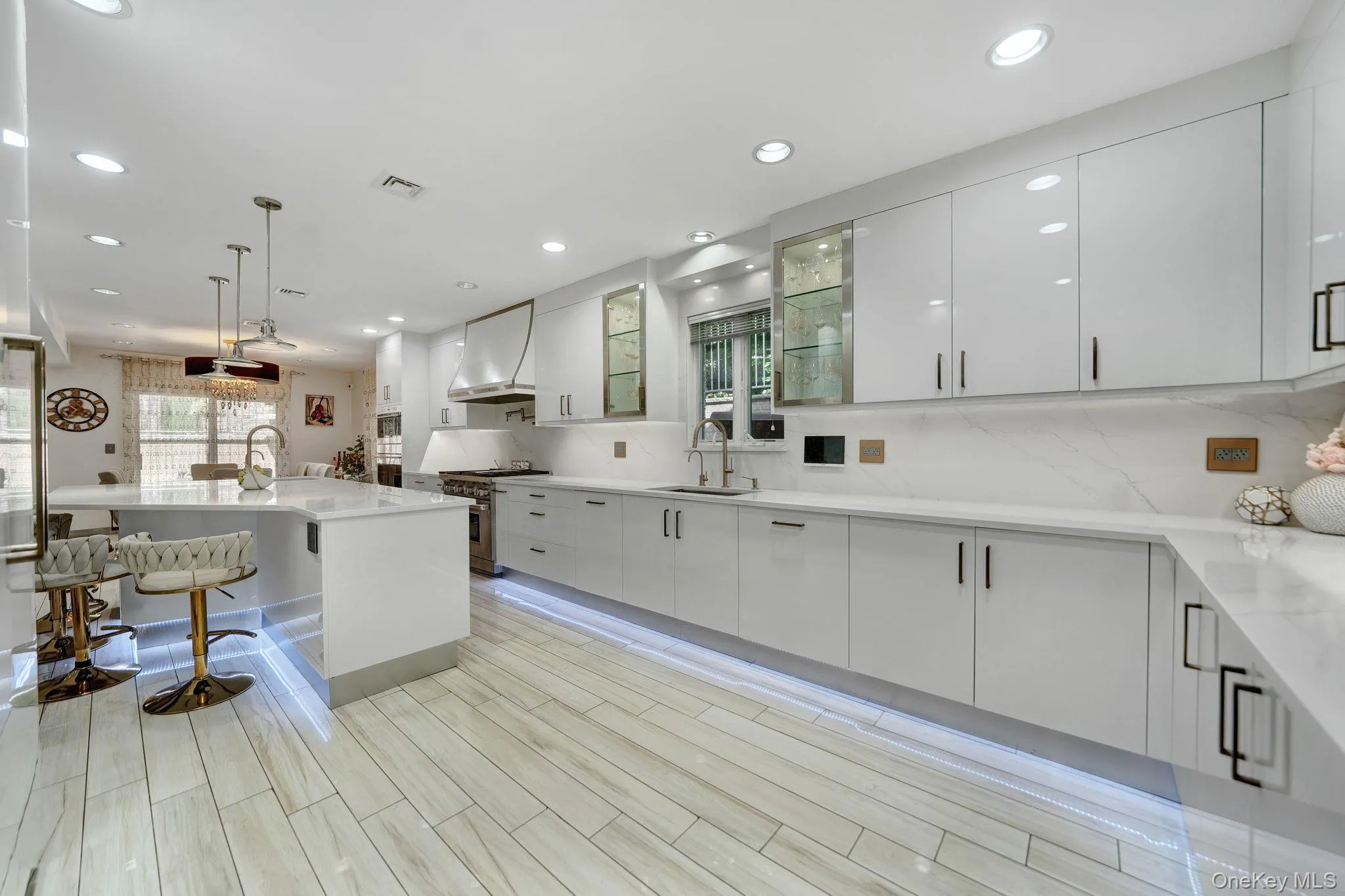 180-15 Aberdeen Road, New York, NY, 5 Bedrooms Bedrooms, 12 Rooms Rooms,3 BathroomsBathrooms,Residential,For Rent,Aberdeen,0,1015092 180-15 Aberdeen Road, New York, NY, 5 Bedrooms Bedrooms, 12 Rooms Rooms,3 BathroomsBathrooms,Residential,For Rent,Aberdeen,0,1015092