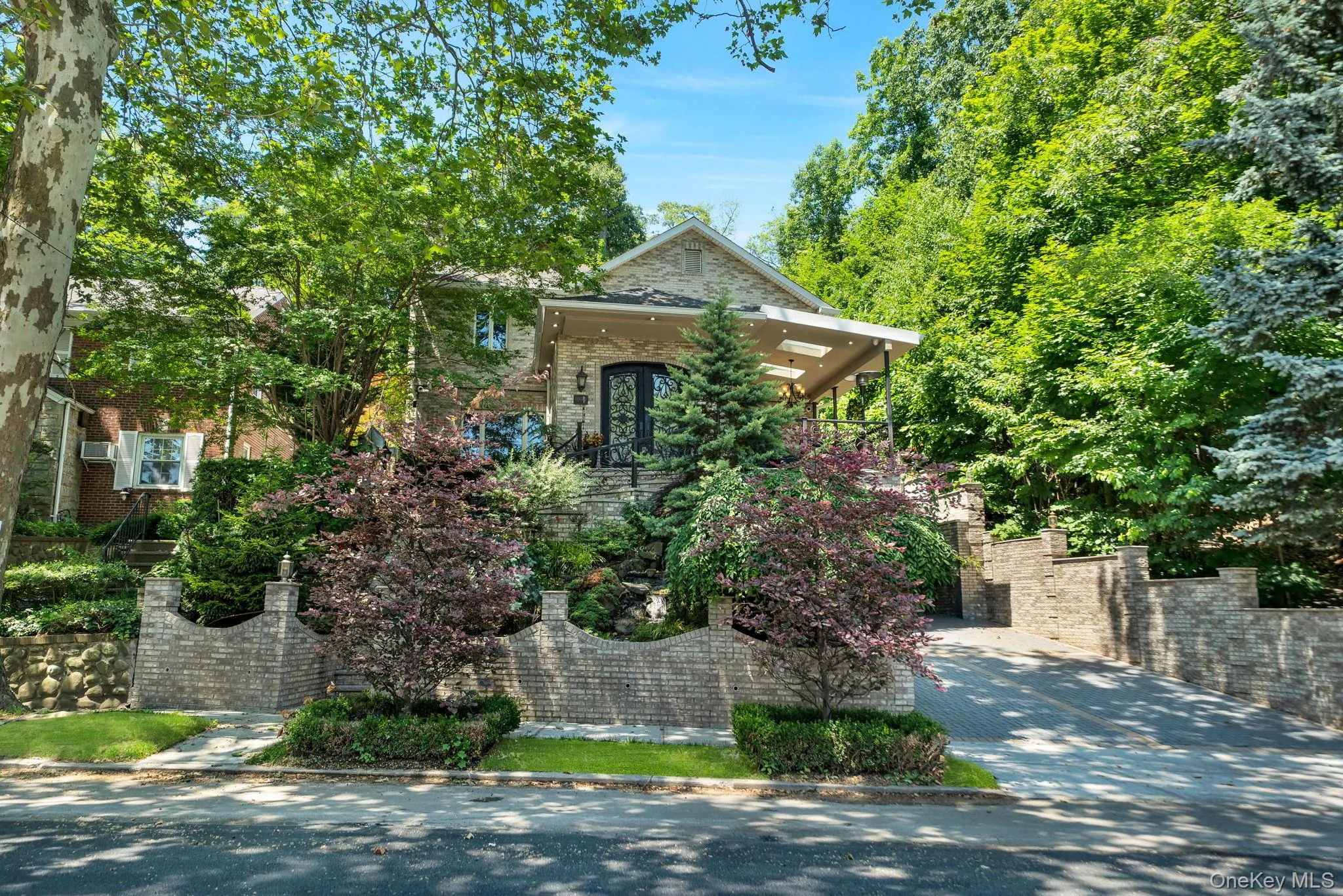 180-15 Aberdeen Road, New York, NY, 5 Bedrooms Bedrooms, 12 Rooms Rooms,3 BathroomsBathrooms,Residential,For Rent,Aberdeen,0,1015092 180-15 Aberdeen Road, New York, NY, 5 Bedrooms Bedrooms, 12 Rooms Rooms,3 BathroomsBathrooms,Residential,For Rent,Aberdeen,0,1015092