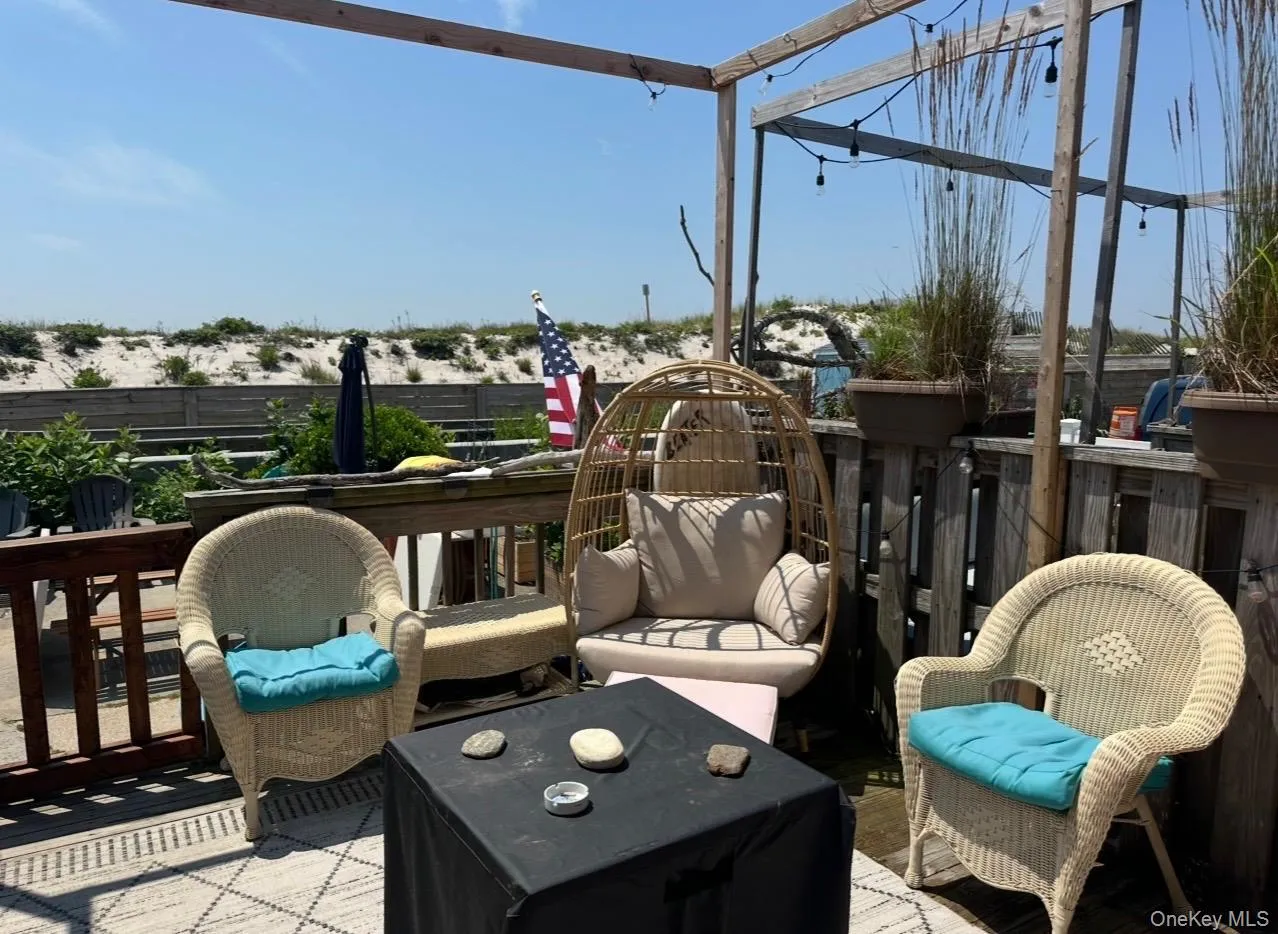 1115 Oceanfront Avenue, Long Beach, NY, 1 Bedroom Bedrooms, 2 Rooms Rooms,1 BathroomBathrooms,Residential Lease,For Rent,Oceanfront,0,1015094 1115 Oceanfront Avenue, Long Beach, NY, 1 Bedroom Bedrooms, 2 Rooms Rooms,1 BathroomBathrooms,Residential Lease,For Rent,Oceanfront,0,1015094