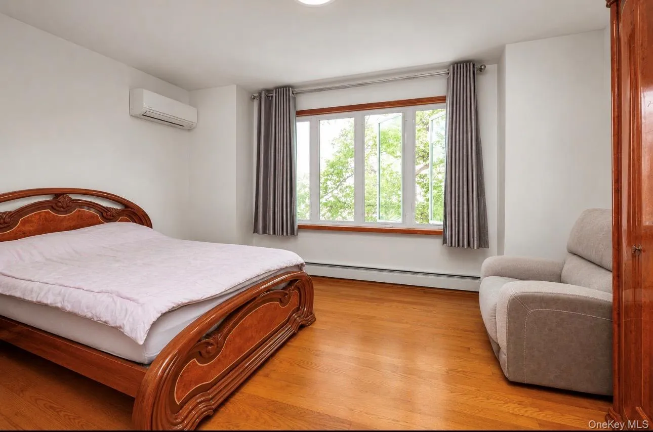 7964 77th Avenue, New York, NY, 3 Bedrooms Bedrooms, 5 Rooms Rooms,3 BathroomsBathrooms,Residential,For Rent,77th,0,KEY1015101 7964 77th Avenue, New York, NY, 3 Bedrooms Bedrooms, 5 Rooms Rooms,3 BathroomsBathrooms,Residential,For Rent,77th,0,KEY1015101