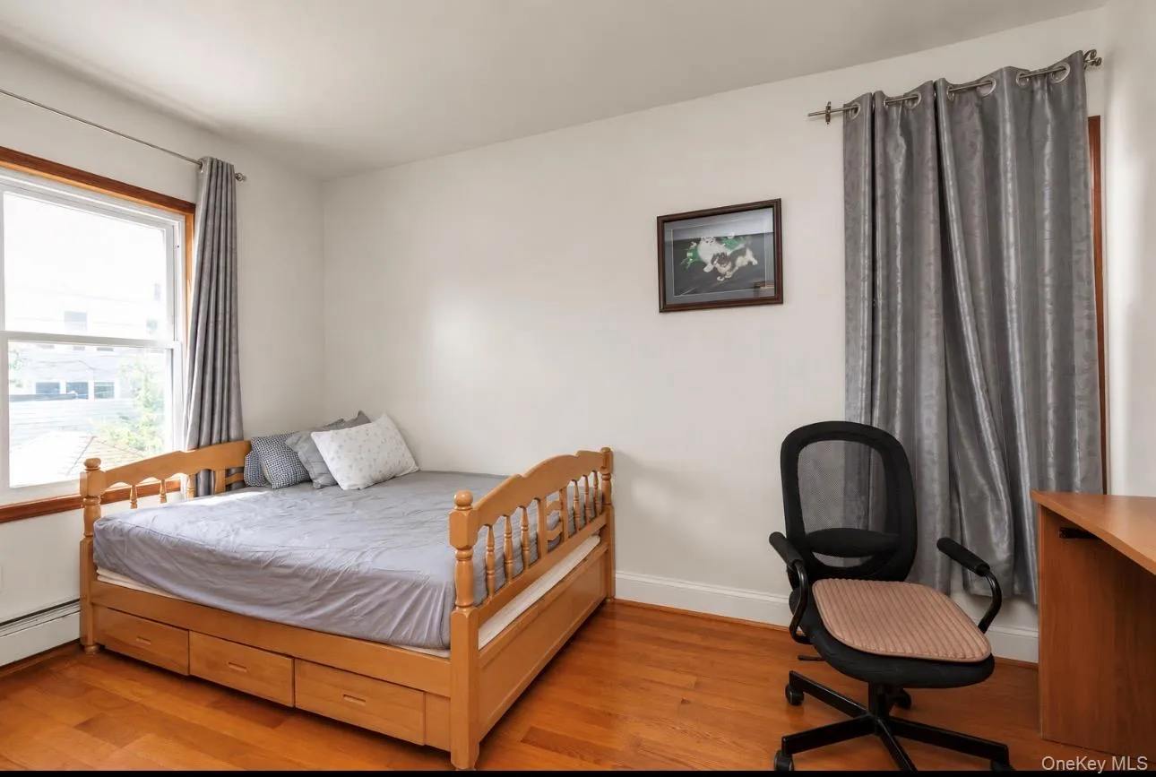 7964 77th Avenue, New York, NY, 3 Bedrooms Bedrooms, 5 Rooms Rooms,3 BathroomsBathrooms,Residential,For Rent,77th,0,KEY1015101 7964 77th Avenue, New York, NY, 3 Bedrooms Bedrooms, 5 Rooms Rooms,3 BathroomsBathrooms,Residential,For Rent,77th,0,KEY1015101