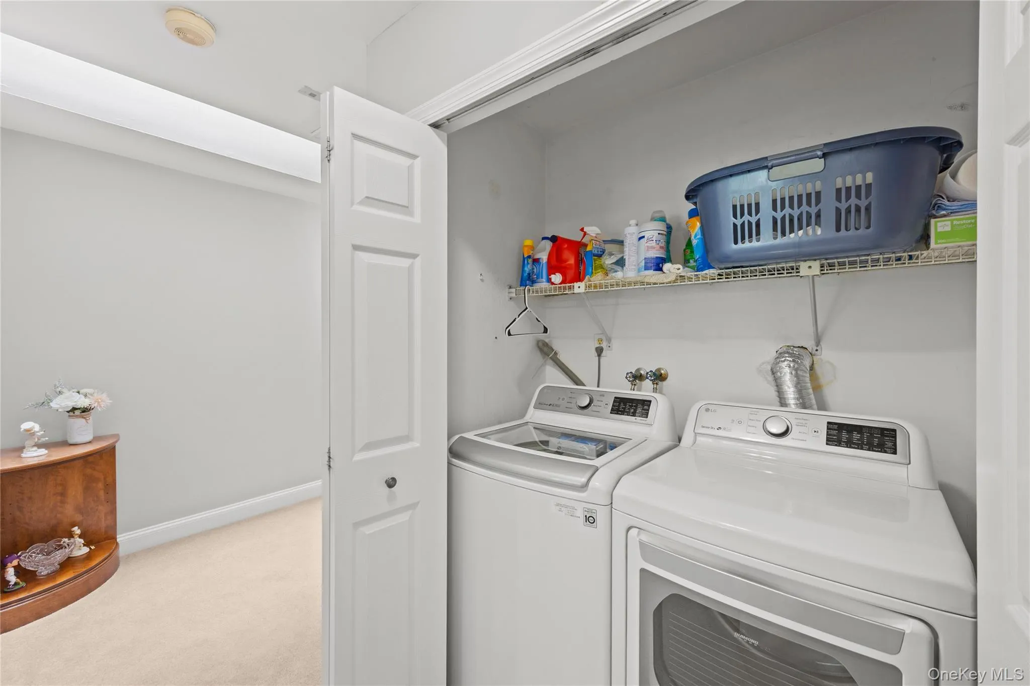 1406 Sara Circle, Brookhaven, NY, 3 Bedrooms Bedrooms, 6 Rooms Rooms,2 BathroomsBathrooms,Residential,For Rent,Sara,0,1015102 1406 Sara Circle, Brookhaven, NY, 3 Bedrooms Bedrooms, 6 Rooms Rooms,2 BathroomsBathrooms,Residential,For Rent,Sara,0,1015102