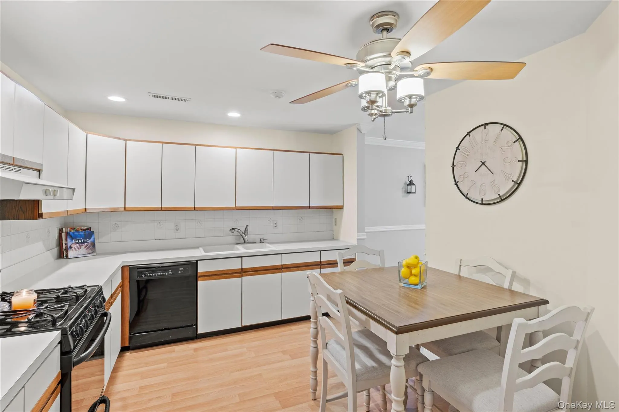 1406 Sara Circle, Brookhaven, NY, 3 Bedrooms Bedrooms, 6 Rooms Rooms,2 BathroomsBathrooms,Residential,For Rent,Sara,0,1015102 1406 Sara Circle, Brookhaven, NY, 3 Bedrooms Bedrooms, 6 Rooms Rooms,2 BathroomsBathrooms,Residential,For Rent,Sara,0,1015102
