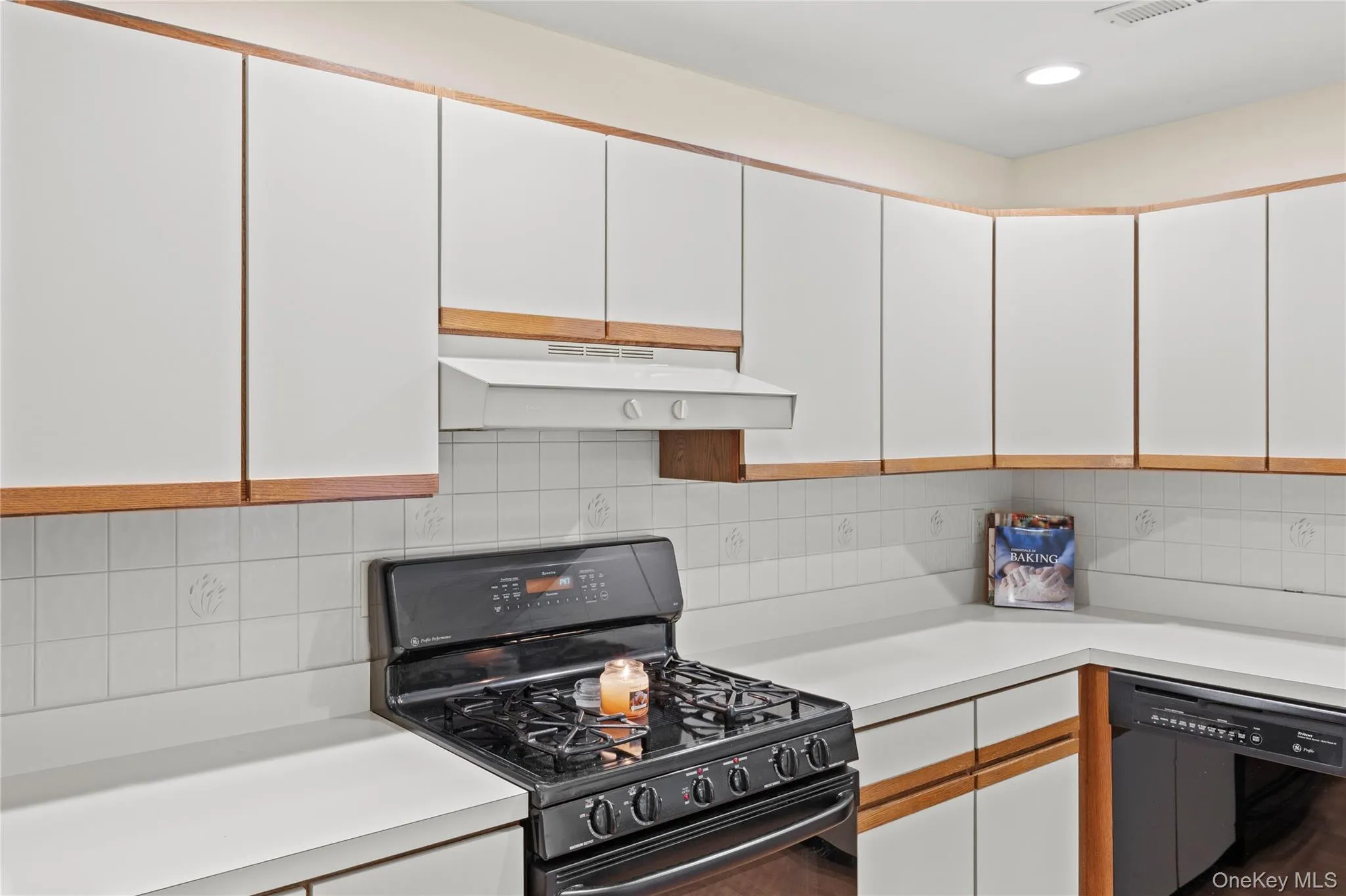 1406 Sara Circle, Brookhaven, NY, 3 Bedrooms Bedrooms, 6 Rooms Rooms,2 BathroomsBathrooms,Residential,For Rent,Sara,0,1015102 1406 Sara Circle, Brookhaven, NY, 3 Bedrooms Bedrooms, 6 Rooms Rooms,2 BathroomsBathrooms,Residential,For Rent,Sara,0,1015102