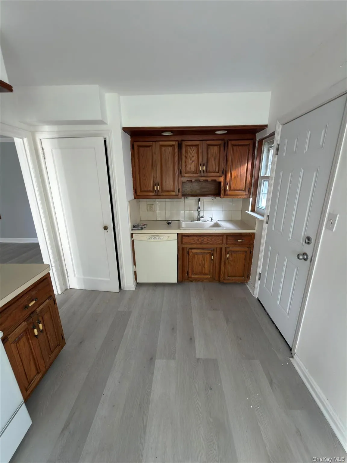 18316 64th Avenue, New York, NY, 3 Bedrooms Bedrooms, 7 Rooms Rooms,2 BathroomsBathrooms,Residential Lease,For Rent,64th,0,1015105 18316 64th Avenue, New York, NY, 3 Bedrooms Bedrooms, 7 Rooms Rooms,2 BathroomsBathrooms,Residential Lease,For Rent,64th,0,1015105