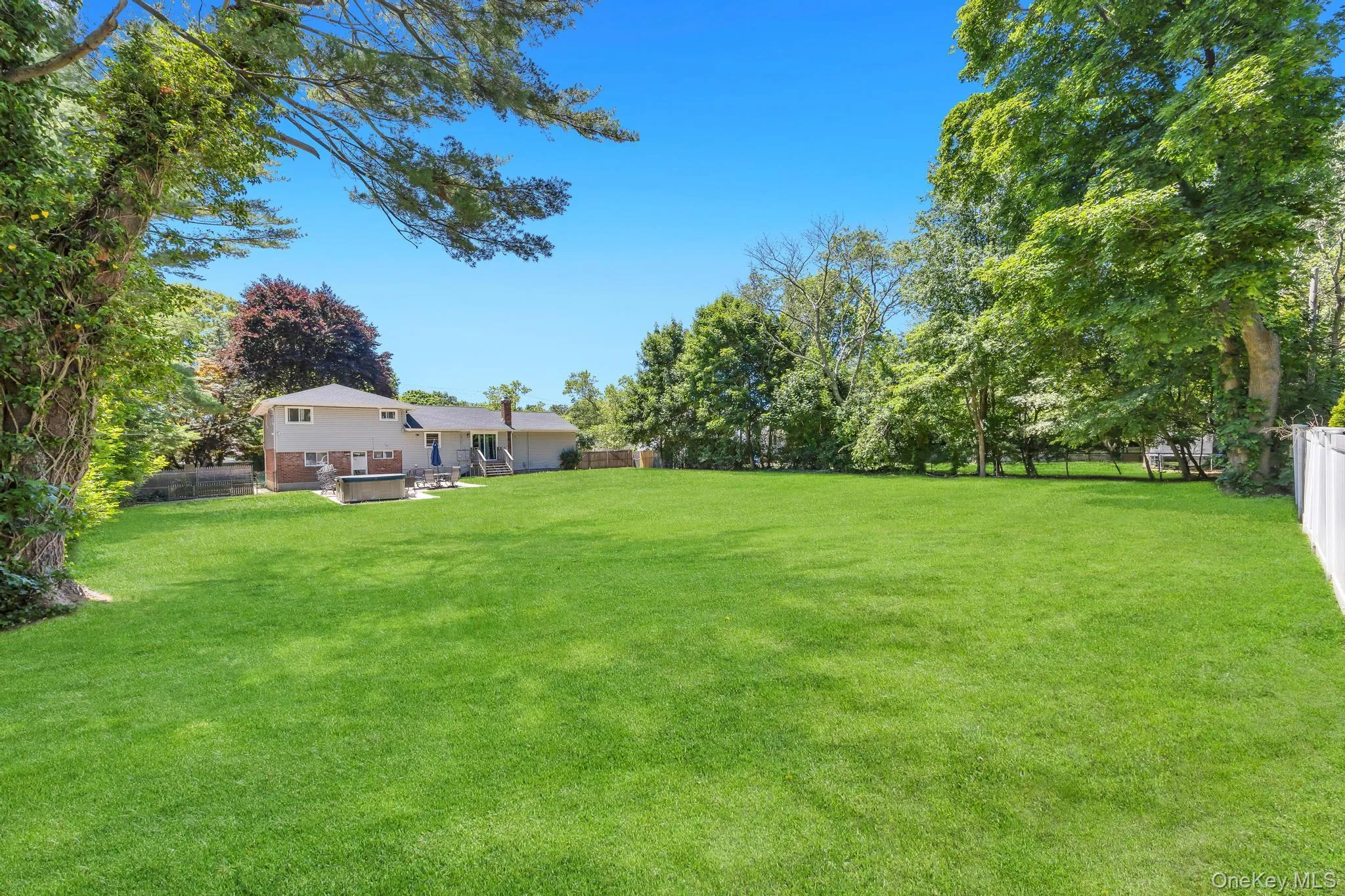 99 Burr Road, Huntington, NY, 4 Bedrooms Bedrooms, 7 Rooms Rooms,2 BathroomsBathrooms,Residential,For Rent,Burr,0,1015112 99 Burr Road, Huntington, NY, 4 Bedrooms Bedrooms, 7 Rooms Rooms,2 BathroomsBathrooms,Residential,For Rent,Burr,0,1015112