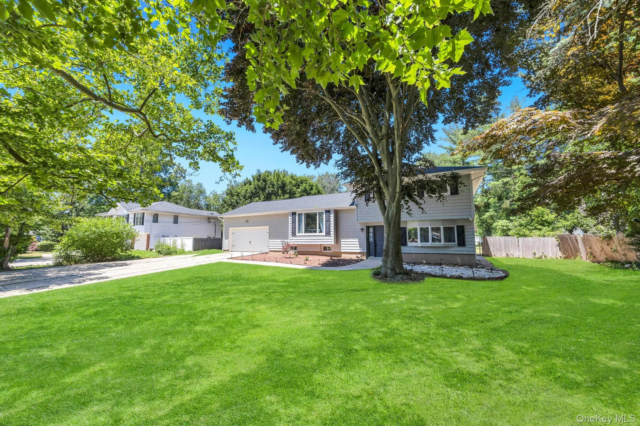 99 Burr Road, Huntington, NY, 4 Bedrooms Bedrooms, 7 Rooms Rooms,2 BathroomsBathrooms,Residential,For Rent,Burr,0,1015112 99 Burr Road, Huntington, NY, 4 Bedrooms Bedrooms, 7 Rooms Rooms,2 BathroomsBathrooms,Residential,For Rent,Burr,0,1015112