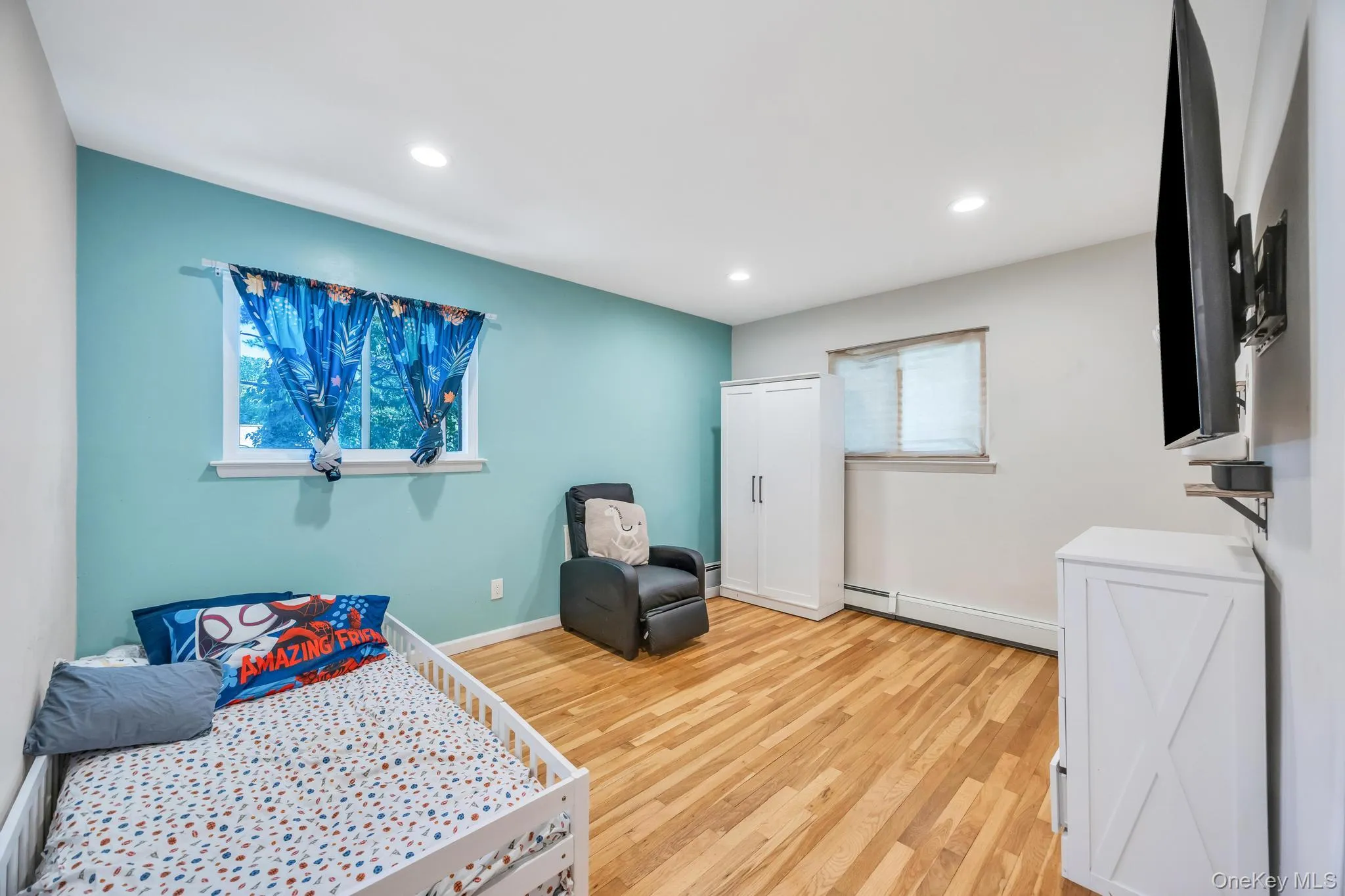 99 Burr Road, Huntington, NY, 4 Bedrooms Bedrooms, 7 Rooms Rooms,2 BathroomsBathrooms,Residential,For Rent,Burr,0,1015112 99 Burr Road, Huntington, NY, 4 Bedrooms Bedrooms, 7 Rooms Rooms,2 BathroomsBathrooms,Residential,For Rent,Burr,0,1015112