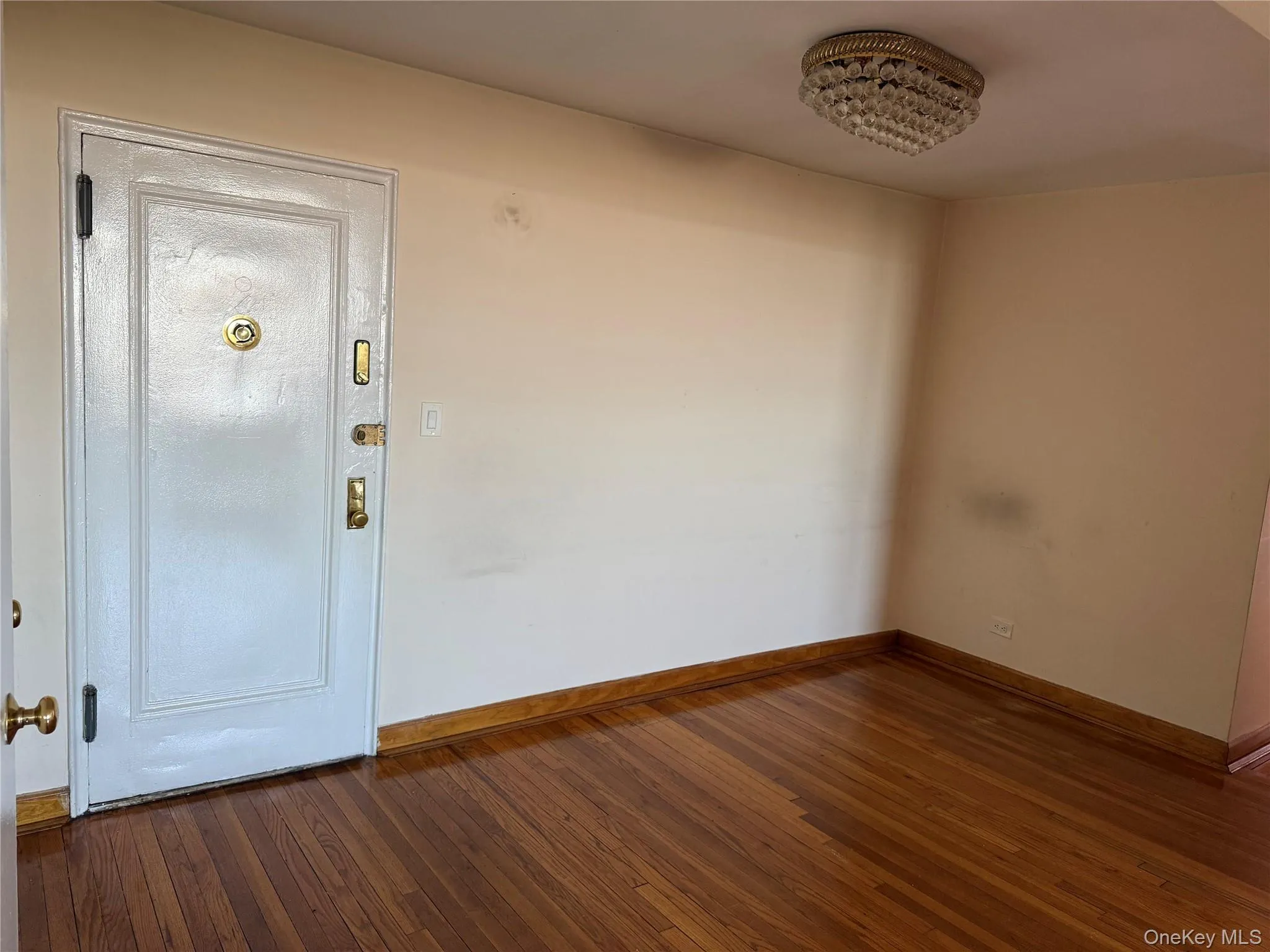 102-18 64th Avenue, New York, NY, 2 Bedrooms Bedrooms, 4 Rooms Rooms,1 BathroomBathrooms,Residential,For Rent,64th,0,1015118 102-18 64th Avenue, New York, NY, 2 Bedrooms Bedrooms, 4 Rooms Rooms,1 BathroomBathrooms,Residential,For Rent,64th,0,1015118