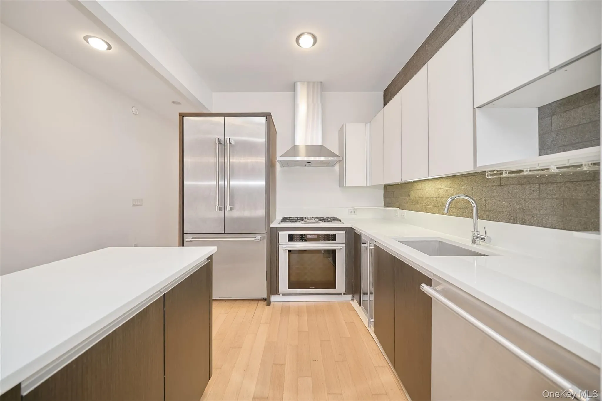 247 46th Street, New York, NY, 1 Bedroom Bedrooms, 2 Rooms Rooms,1 BathroomBathrooms,Residential,For Rent,46th,0,KEY1015119 247 46th Street, New York, NY, 1 Bedroom Bedrooms, 2 Rooms Rooms,1 BathroomBathrooms,Residential,For Rent,46th,0,KEY1015119