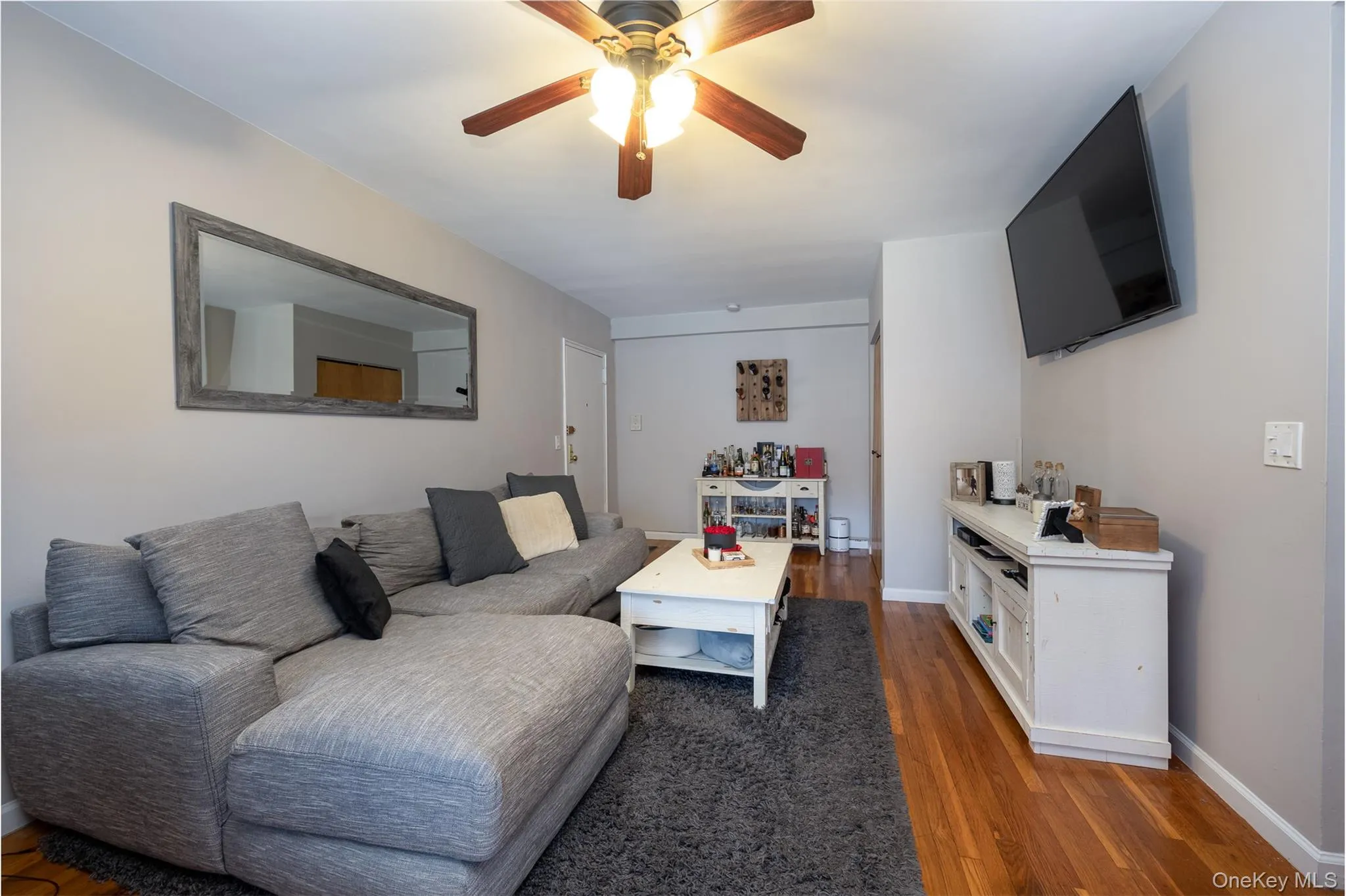 1 Jefferson Avenue, Hempstead, NY, 2 Bedrooms Bedrooms, 5 Rooms Rooms,1 BathroomBathrooms,Residential Lease,For Rent,Jefferson,0,1015120 1 Jefferson Avenue, Hempstead, NY, 2 Bedrooms Bedrooms, 5 Rooms Rooms,1 BathroomBathrooms,Residential Lease,For Rent,Jefferson,0,1015120