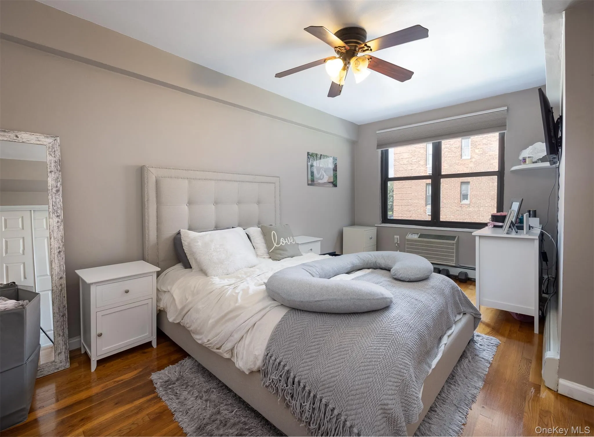 1 Jefferson Avenue, Hempstead, NY, 2 Bedrooms Bedrooms, 5 Rooms Rooms,1 BathroomBathrooms,Residential Lease,For Rent,Jefferson,0,1015120 1 Jefferson Avenue, Hempstead, NY, 2 Bedrooms Bedrooms, 5 Rooms Rooms,1 BathroomBathrooms,Residential Lease,For Rent,Jefferson,0,1015120