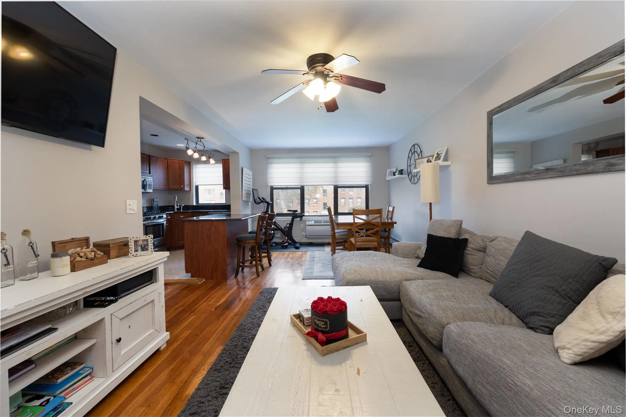 1 Jefferson Avenue, Hempstead, NY, 2 Bedrooms Bedrooms, 5 Rooms Rooms,1 BathroomBathrooms,Residential Lease,For Rent,Jefferson,0,1015120 1 Jefferson Avenue, Hempstead, NY, 2 Bedrooms Bedrooms, 5 Rooms Rooms,1 BathroomBathrooms,Residential Lease,For Rent,Jefferson,0,1015120