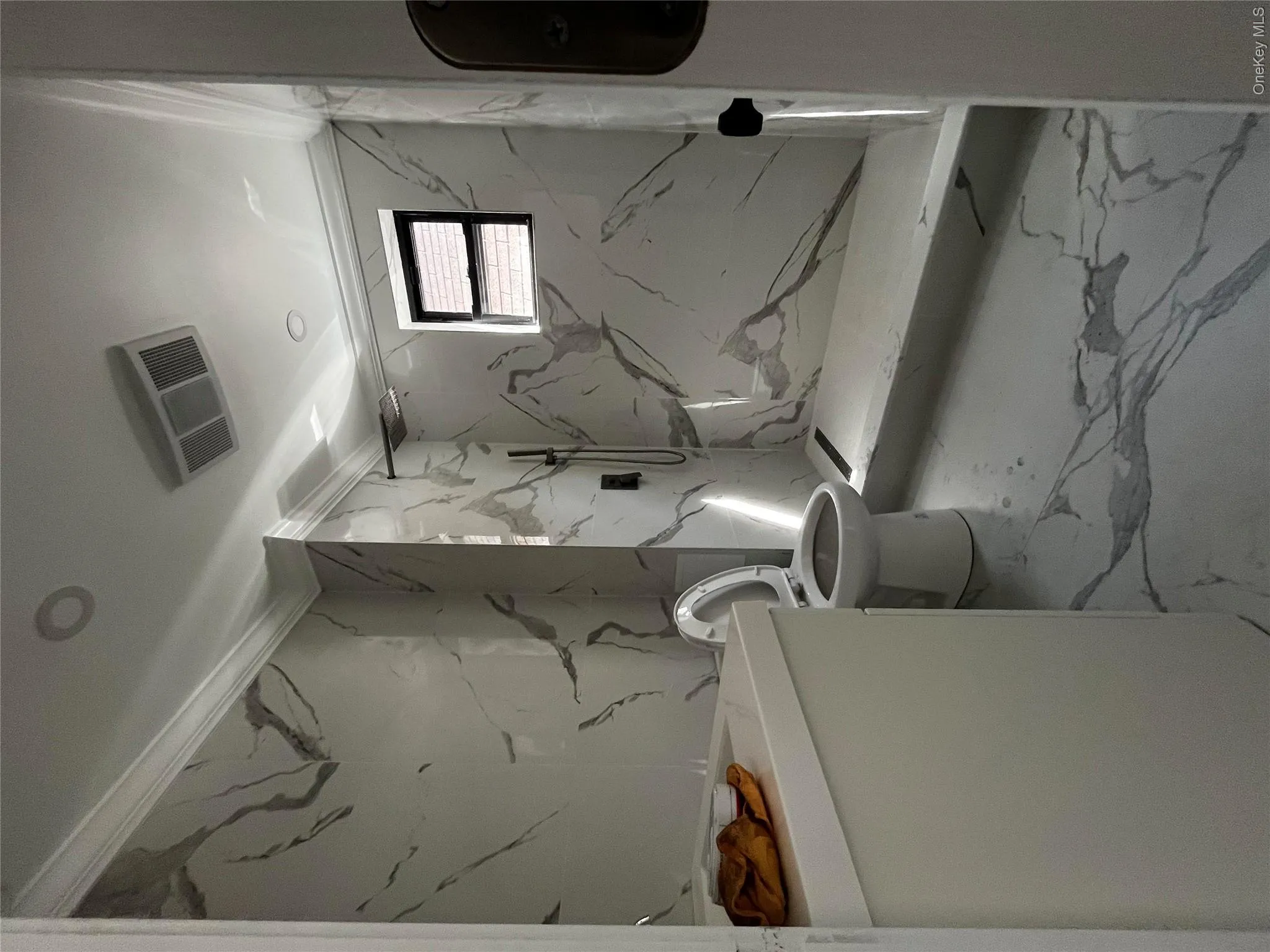 3294 Hull Avenue, New York, NY, 5 Bedrooms Bedrooms, 6 Rooms Rooms,1 BathroomBathrooms,Residential Lease,For Rent,Hull,0,1015126 3294 Hull Avenue, New York, NY, 5 Bedrooms Bedrooms, 6 Rooms Rooms,1 BathroomBathrooms,Residential Lease,For Rent,Hull,0,1015126