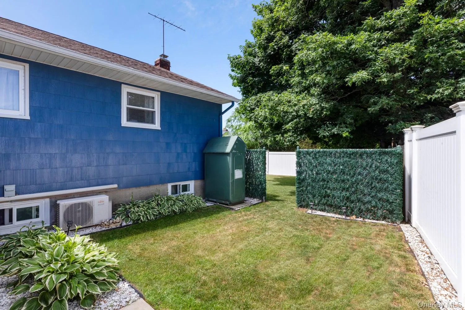 54 Oak Street, Oyster Bay, NY, 3 Bedrooms Bedrooms, 7 Rooms Rooms,1 BathroomBathrooms,Residential,For Rent,Oak,0,KEY1015127 54 Oak Street, Oyster Bay, NY, 3 Bedrooms Bedrooms, 7 Rooms Rooms,1 BathroomBathrooms,Residential,For Rent,Oak,0,KEY1015127