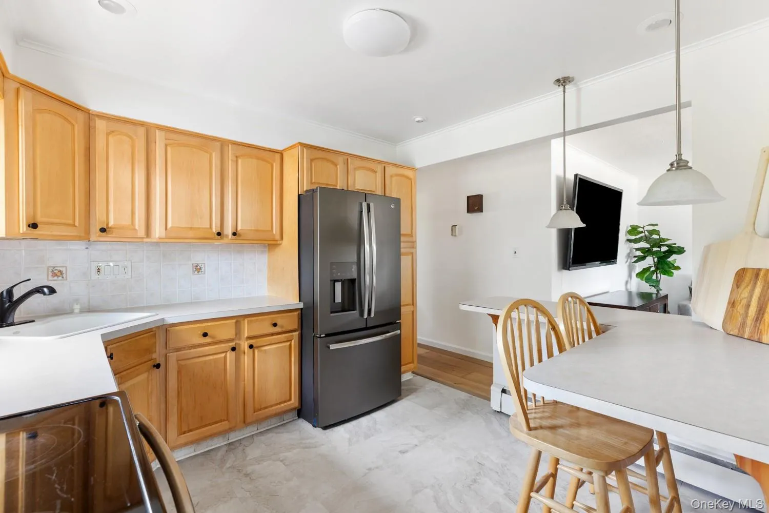 54 Oak Street, Oyster Bay, NY, 3 Bedrooms Bedrooms, 7 Rooms Rooms,1 BathroomBathrooms,Residential,For Rent,Oak,0,KEY1015127 54 Oak Street, Oyster Bay, NY, 3 Bedrooms Bedrooms, 7 Rooms Rooms,1 BathroomBathrooms,Residential,For Rent,Oak,0,KEY1015127