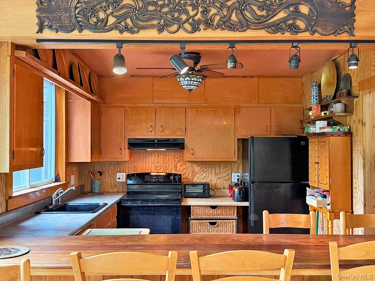 11 Nordic Drive, Woodstock, NY, 2 Bedrooms Bedrooms, 7 Rooms Rooms,2 BathroomsBathrooms,Residential,For Rent,Nordic,0,1015129 11 Nordic Drive, Woodstock, NY, 2 Bedrooms Bedrooms, 7 Rooms Rooms,2 BathroomsBathrooms,Residential,For Rent,Nordic,0,1015129