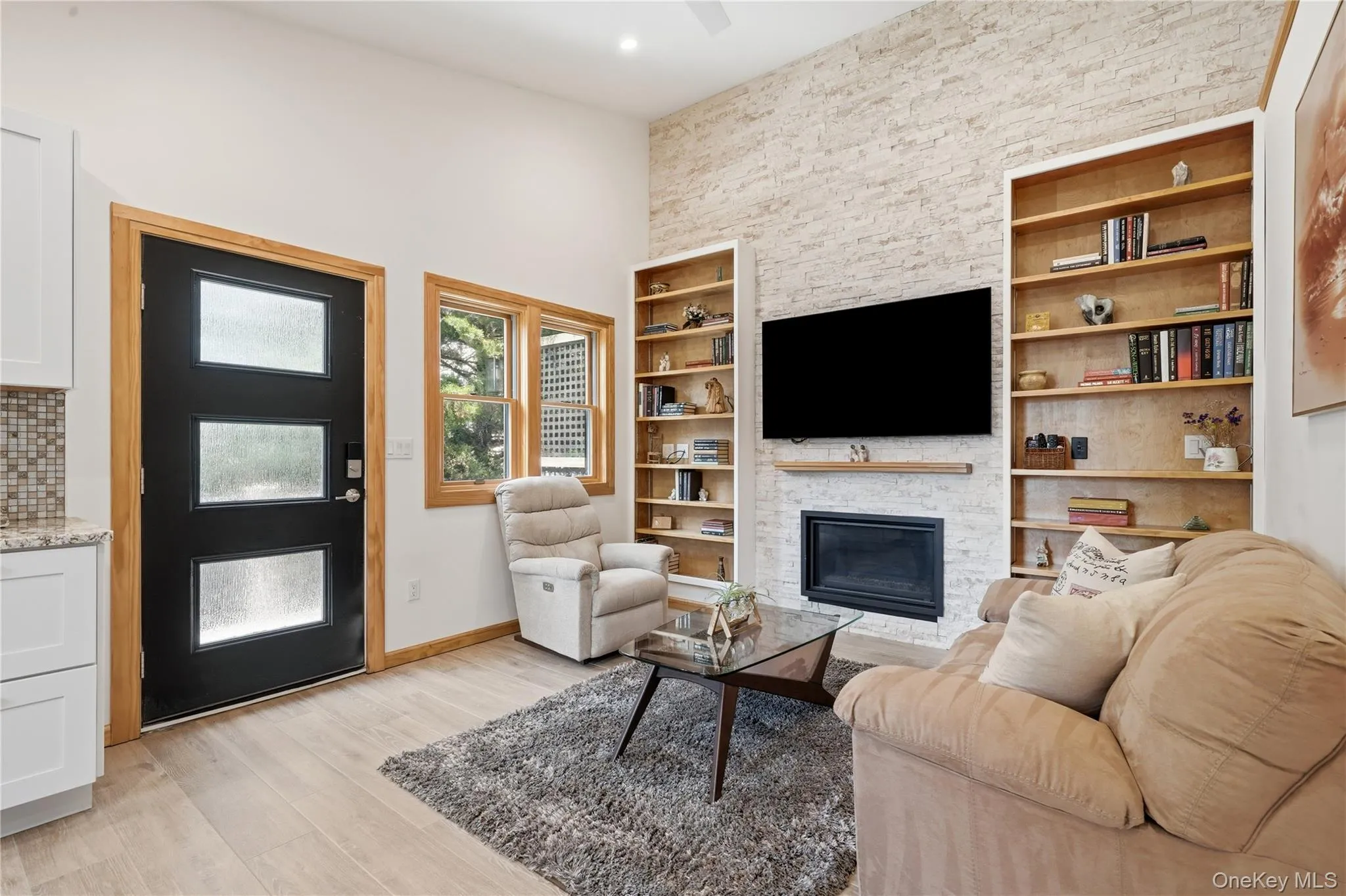 2540 Riverside Avenue, Hempstead, NY, 2 Bedrooms Bedrooms, 4 Rooms Rooms,1 BathroomBathrooms,Residential,For Rent,Riverside,0,1015135 2540 Riverside Avenue, Hempstead, NY, 2 Bedrooms Bedrooms, 4 Rooms Rooms,1 BathroomBathrooms,Residential,For Rent,Riverside,0,1015135