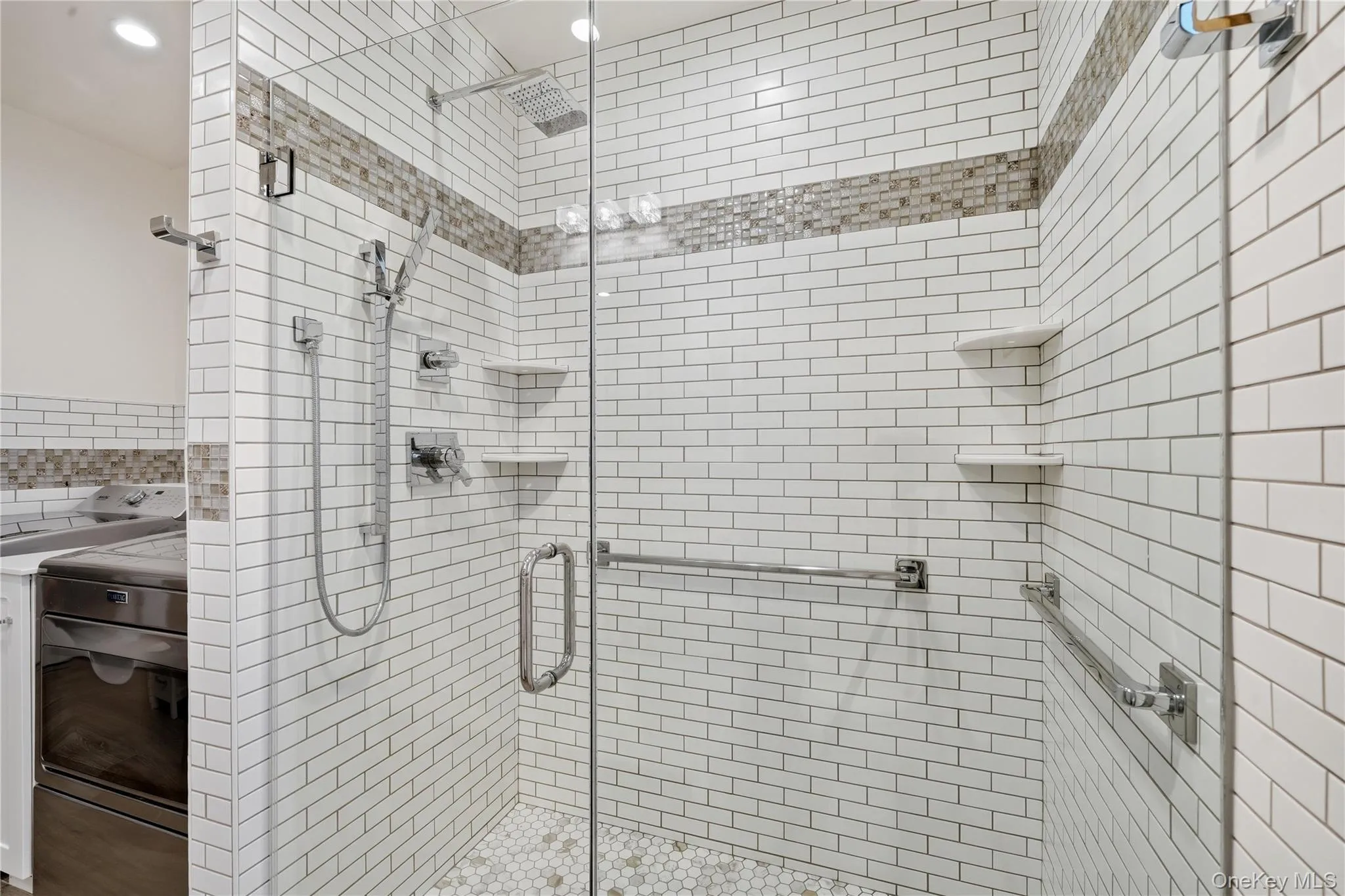 2540 Riverside Avenue, Hempstead, NY, 2 Bedrooms Bedrooms, 4 Rooms Rooms,1 BathroomBathrooms,Residential,For Rent,Riverside,0,1015135 2540 Riverside Avenue, Hempstead, NY, 2 Bedrooms Bedrooms, 4 Rooms Rooms,1 BathroomBathrooms,Residential,For Rent,Riverside,0,1015135