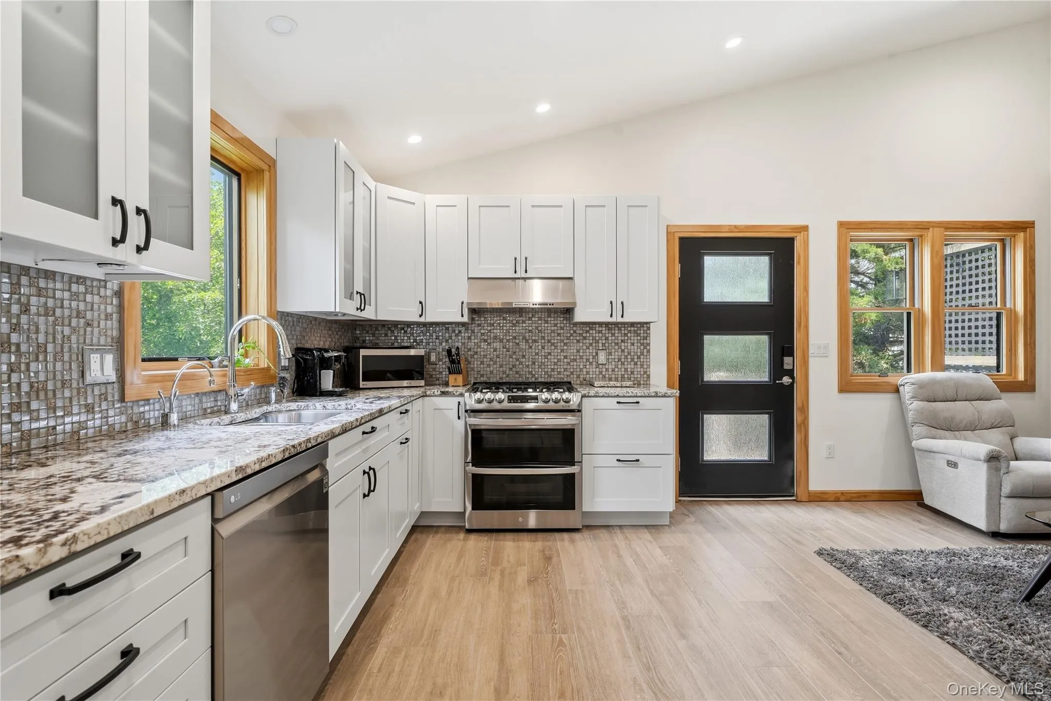2540 Riverside Avenue, Hempstead, NY, 2 Bedrooms Bedrooms, 4 Rooms Rooms,1 BathroomBathrooms,Residential,For Rent,Riverside,0,1015135 2540 Riverside Avenue, Hempstead, NY, 2 Bedrooms Bedrooms, 4 Rooms Rooms,1 BathroomBathrooms,Residential,For Rent,Riverside,0,1015135