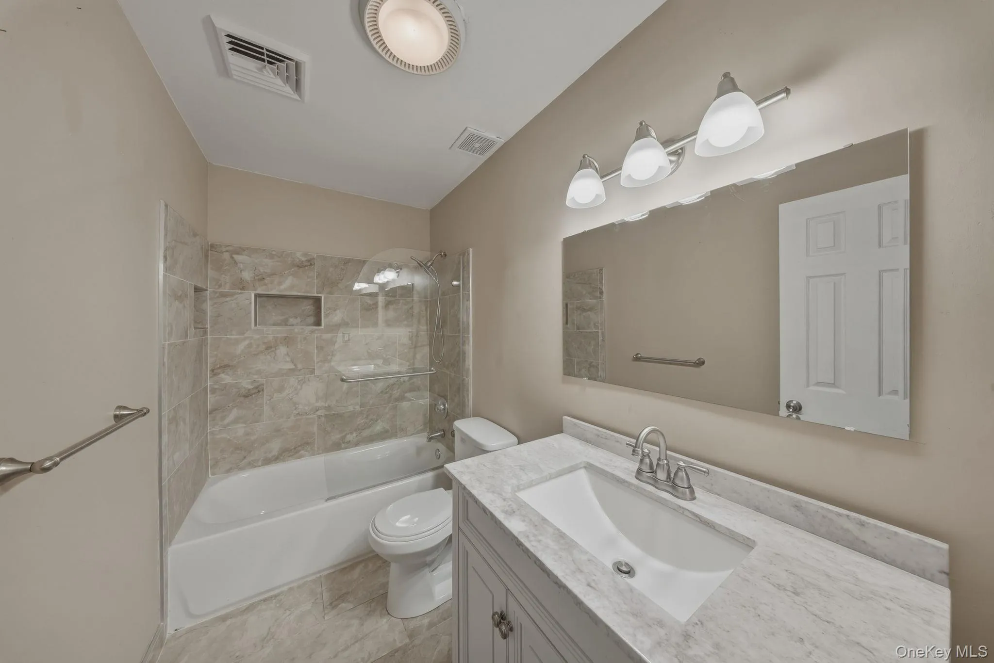 4 Hunt Drive, Florida, NY, 3 Bedrooms Bedrooms, 10 Rooms Rooms,2 BathroomsBathrooms,Residential,For Rent,Hunt,0,1015136 4 Hunt Drive, Florida, NY, 3 Bedrooms Bedrooms, 10 Rooms Rooms,2 BathroomsBathrooms,Residential,For Rent,Hunt,0,1015136