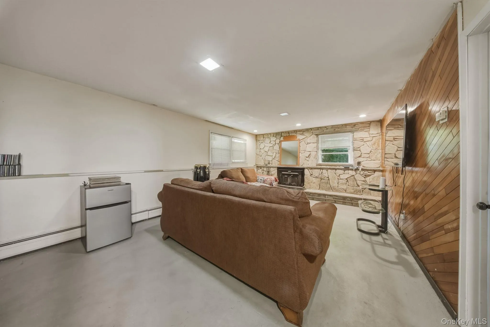 4 Hunt Drive, Florida, NY, 3 Bedrooms Bedrooms, 10 Rooms Rooms,2 BathroomsBathrooms,Residential,For Rent,Hunt,0,1015136 4 Hunt Drive, Florida, NY, 3 Bedrooms Bedrooms, 10 Rooms Rooms,2 BathroomsBathrooms,Residential,For Rent,Hunt,0,1015136