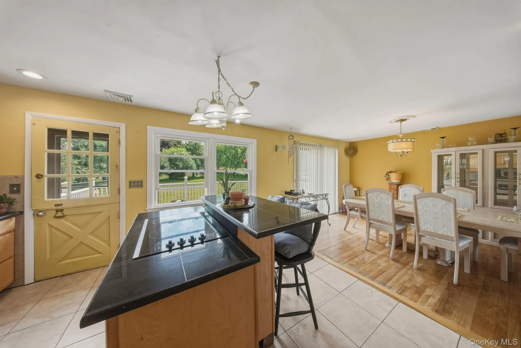 4 Hunt Drive, Florida, NY, 3 Bedrooms Bedrooms, 10 Rooms Rooms,2 BathroomsBathrooms,Residential,For Rent,Hunt,0,1015136 4 Hunt Drive, Florida, NY, 3 Bedrooms Bedrooms, 10 Rooms Rooms,2 BathroomsBathrooms,Residential,For Rent,Hunt,0,1015136