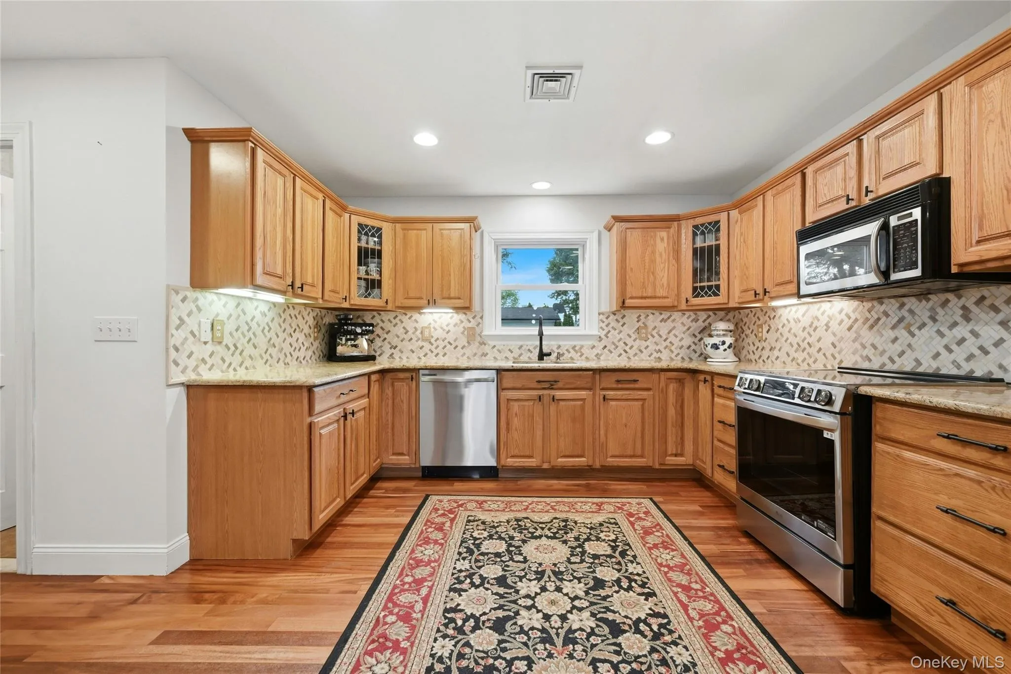 58 Seawanhaka Avenue, Smithtown, NY, 3 Bedrooms Bedrooms, 7 Rooms Rooms,2 BathroomsBathrooms,Residential,For Rent,Seawanhaka,0,1015140 58 Seawanhaka Avenue, Smithtown, NY, 3 Bedrooms Bedrooms, 7 Rooms Rooms,2 BathroomsBathrooms,Residential,For Rent,Seawanhaka,0,1015140
