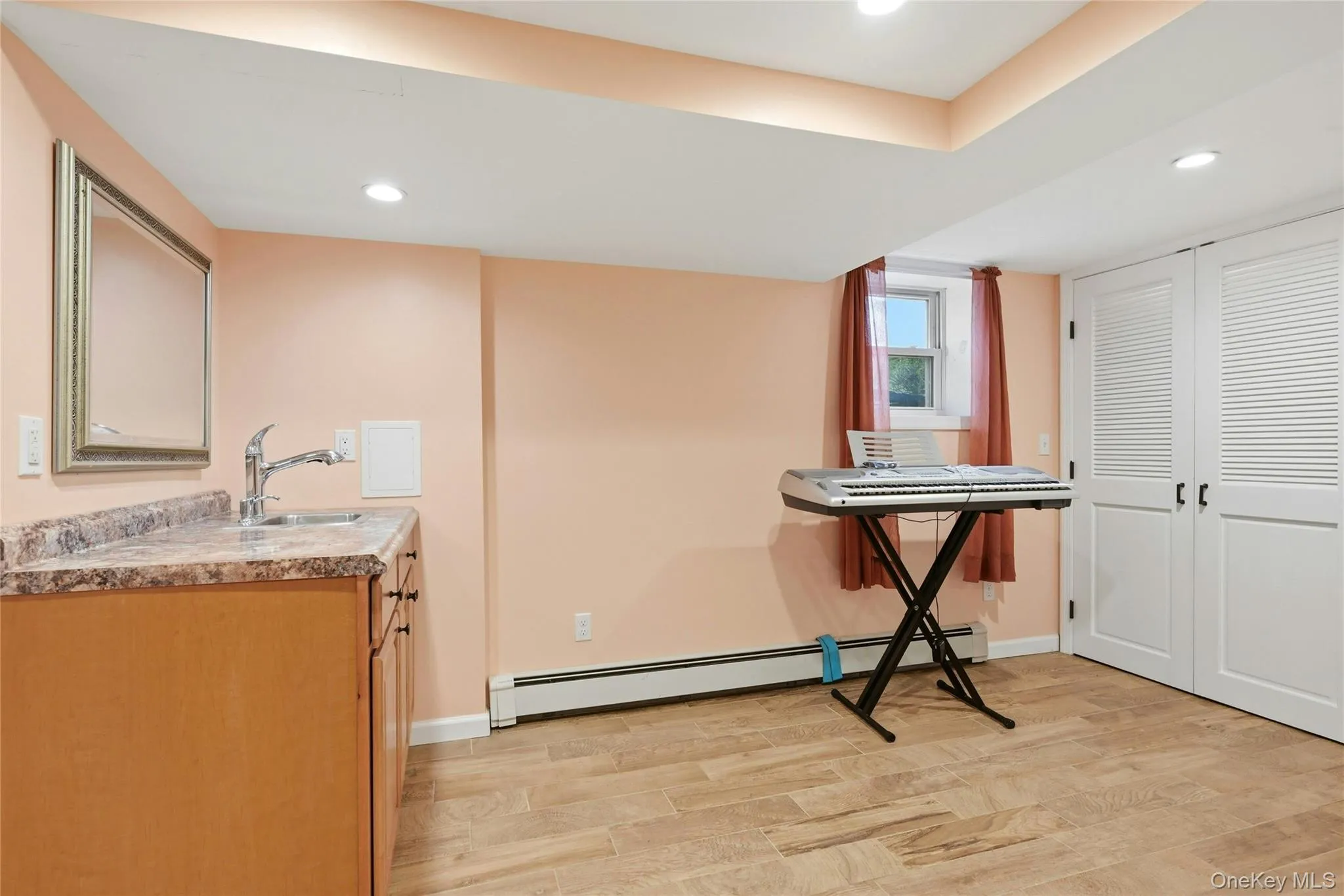 58 Seawanhaka Avenue, Smithtown, NY, 3 Bedrooms Bedrooms, 7 Rooms Rooms,2 BathroomsBathrooms,Residential,For Rent,Seawanhaka,0,1015140 58 Seawanhaka Avenue, Smithtown, NY, 3 Bedrooms Bedrooms, 7 Rooms Rooms,2 BathroomsBathrooms,Residential,For Rent,Seawanhaka,0,1015140