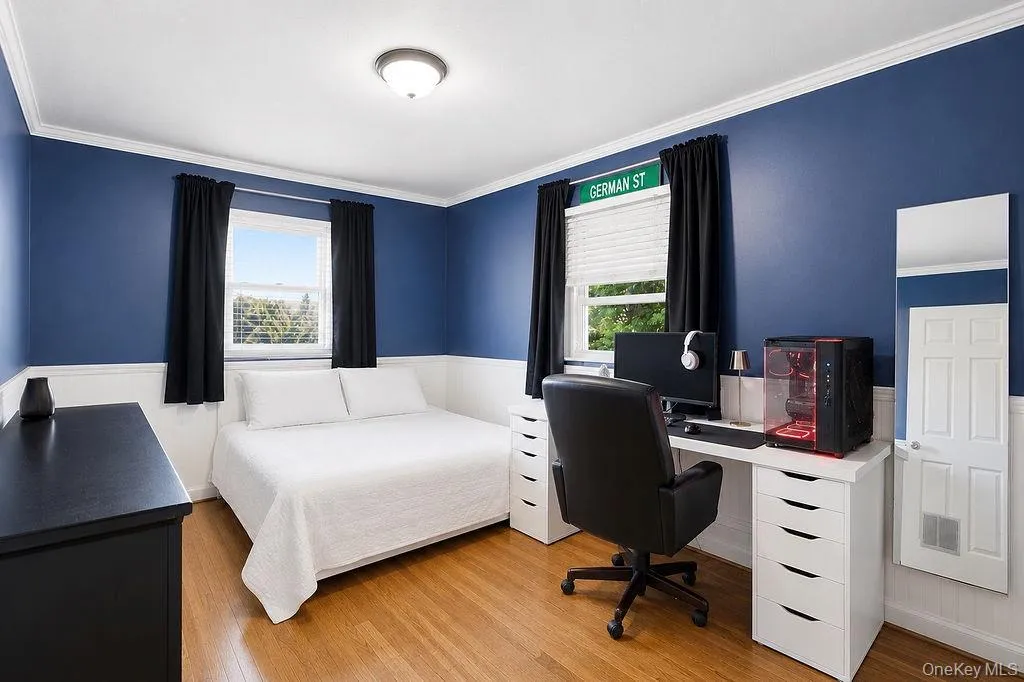 26 Cedar Street, Oyster Bay, NY, 4 Bedrooms Bedrooms, 7 Rooms Rooms,1 BathroomBathrooms,Residential,For Rent,Cedar,0,1015141 26 Cedar Street, Oyster Bay, NY, 4 Bedrooms Bedrooms, 7 Rooms Rooms,1 BathroomBathrooms,Residential,For Rent,Cedar,0,1015141