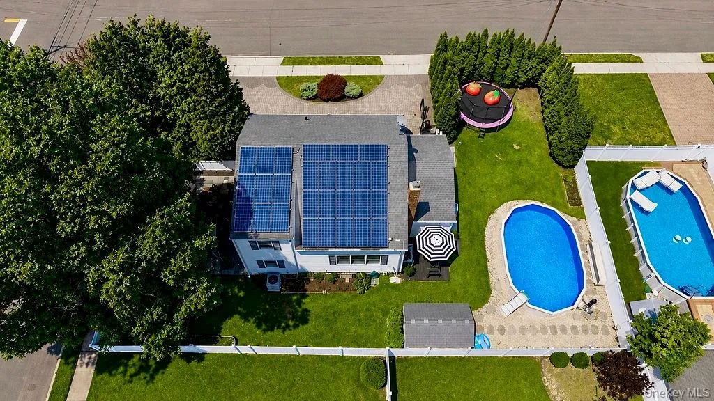 26 Cedar Street, Oyster Bay, NY, 4 Bedrooms Bedrooms, 7 Rooms Rooms,1 BathroomBathrooms,Residential,For Rent,Cedar,0,1015141 26 Cedar Street, Oyster Bay, NY, 4 Bedrooms Bedrooms, 7 Rooms Rooms,1 BathroomBathrooms,Residential,For Rent,Cedar,0,1015141
