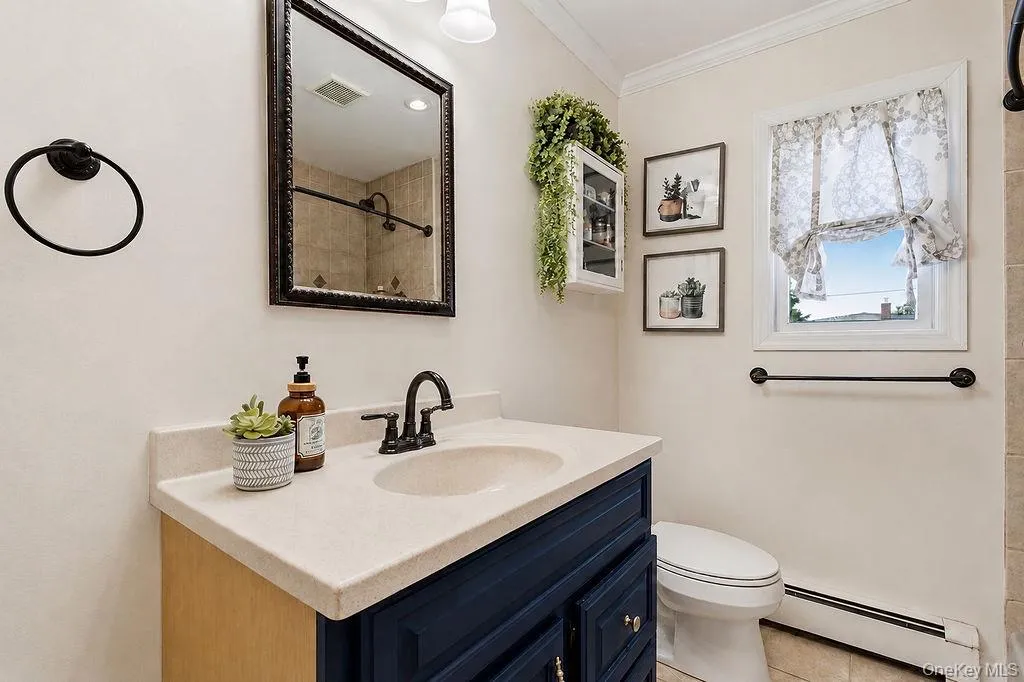 26 Cedar Street, Oyster Bay, NY, 4 Bedrooms Bedrooms, 7 Rooms Rooms,1 BathroomBathrooms,Residential,For Rent,Cedar,0,1015141 26 Cedar Street, Oyster Bay, NY, 4 Bedrooms Bedrooms, 7 Rooms Rooms,1 BathroomBathrooms,Residential,For Rent,Cedar,0,1015141