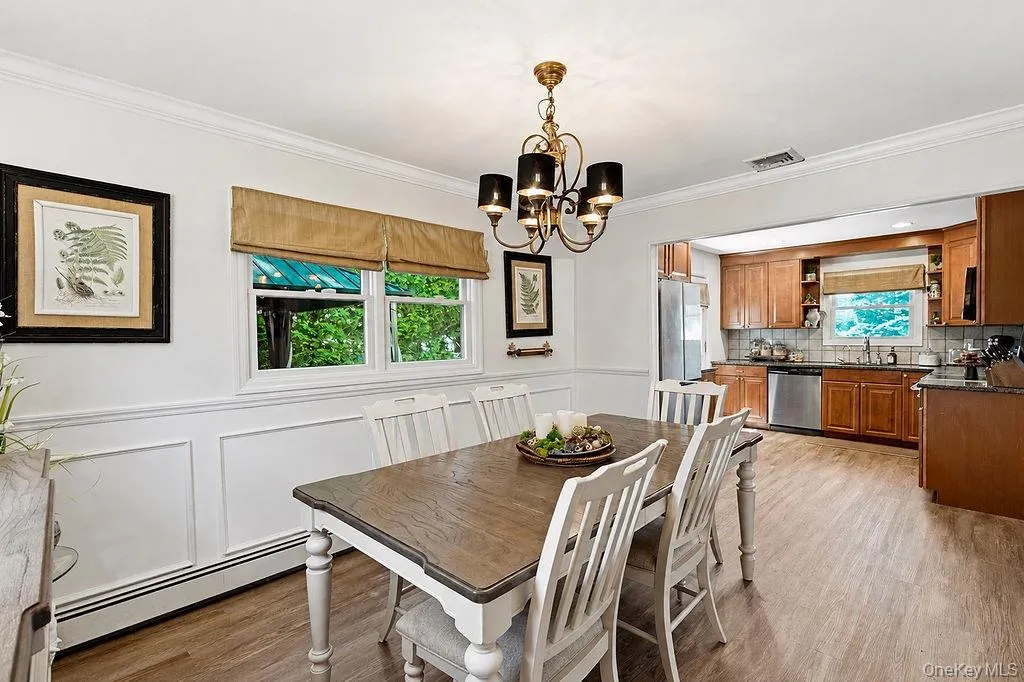 26 Cedar Street, Oyster Bay, NY, 4 Bedrooms Bedrooms, 7 Rooms Rooms,1 BathroomBathrooms,Residential,For Rent,Cedar,0,1015141 26 Cedar Street, Oyster Bay, NY, 4 Bedrooms Bedrooms, 7 Rooms Rooms,1 BathroomBathrooms,Residential,For Rent,Cedar,0,1015141