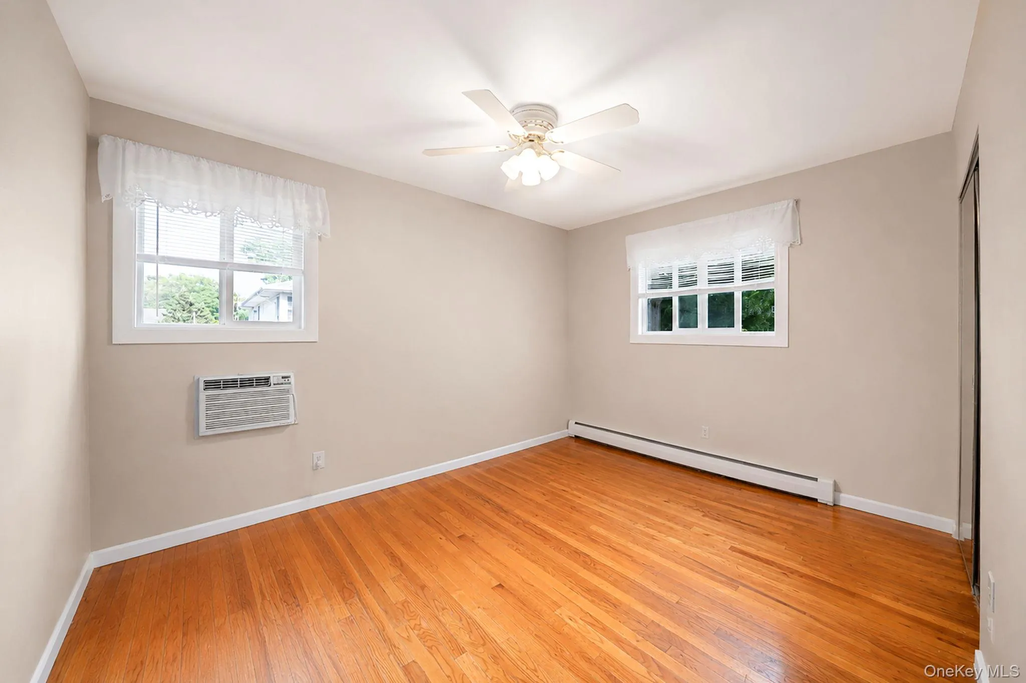 4007 Clark Street, Hempstead, NY, 3 Bedrooms Bedrooms, 8 Rooms Rooms,1 BathroomBathrooms,Residential,For Rent,Clark,0,1015142 4007 Clark Street, Hempstead, NY, 3 Bedrooms Bedrooms, 8 Rooms Rooms,1 BathroomBathrooms,Residential,For Rent,Clark,0,1015142