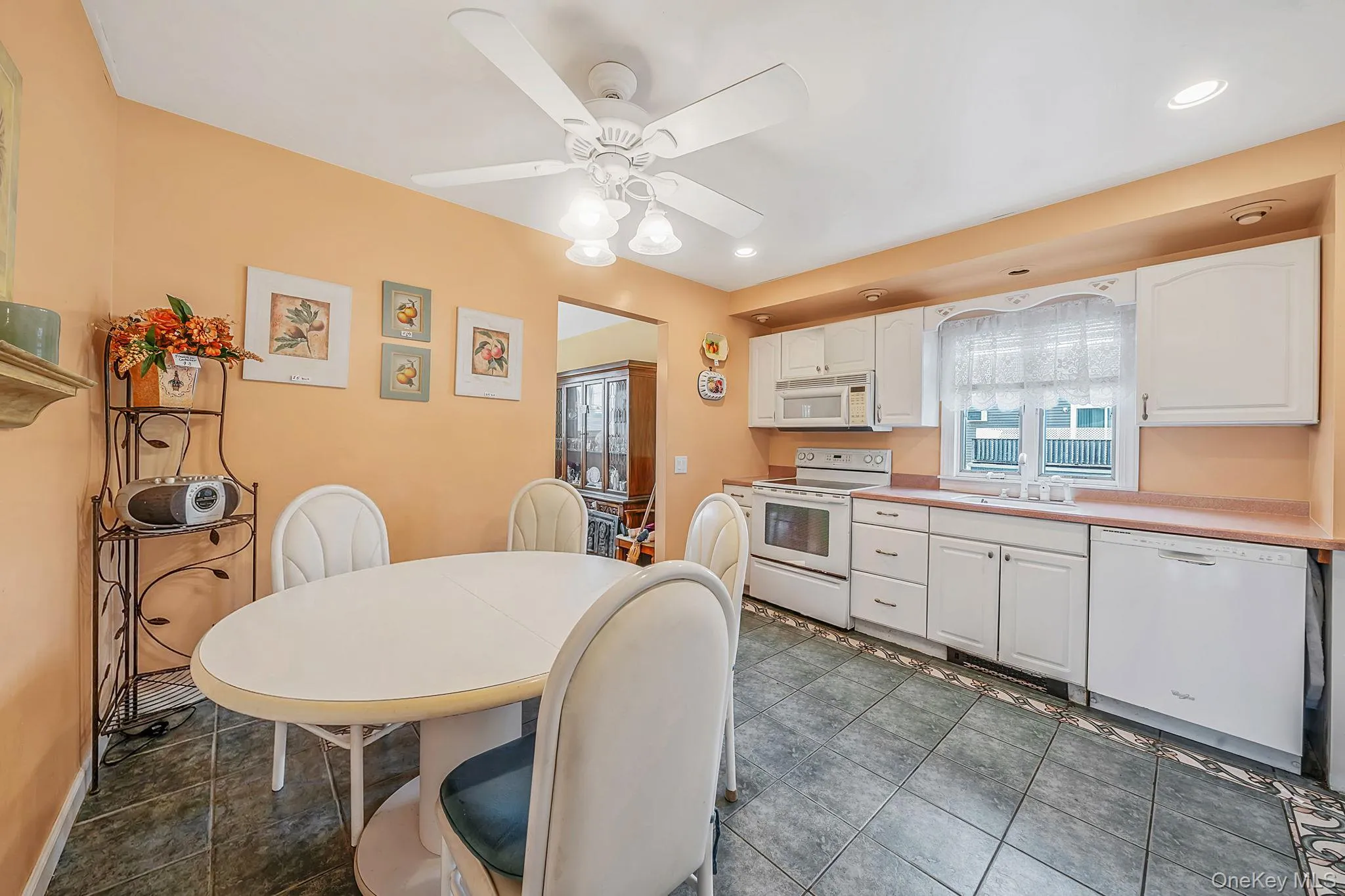 4007 Clark Street, Hempstead, NY, 3 Bedrooms Bedrooms, 8 Rooms Rooms,1 BathroomBathrooms,Residential,For Rent,Clark,0,1015142 4007 Clark Street, Hempstead, NY, 3 Bedrooms Bedrooms, 8 Rooms Rooms,1 BathroomBathrooms,Residential,For Rent,Clark,0,1015142